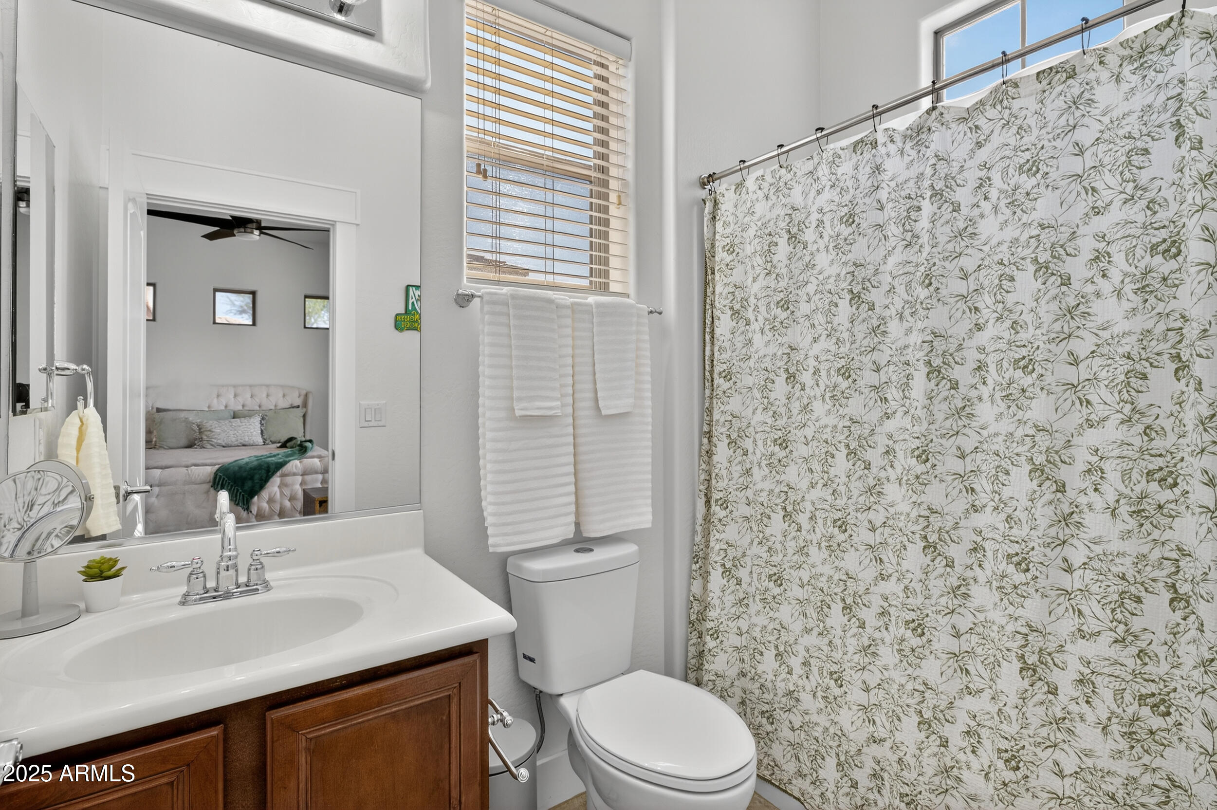 2436 W KACHINA Trail