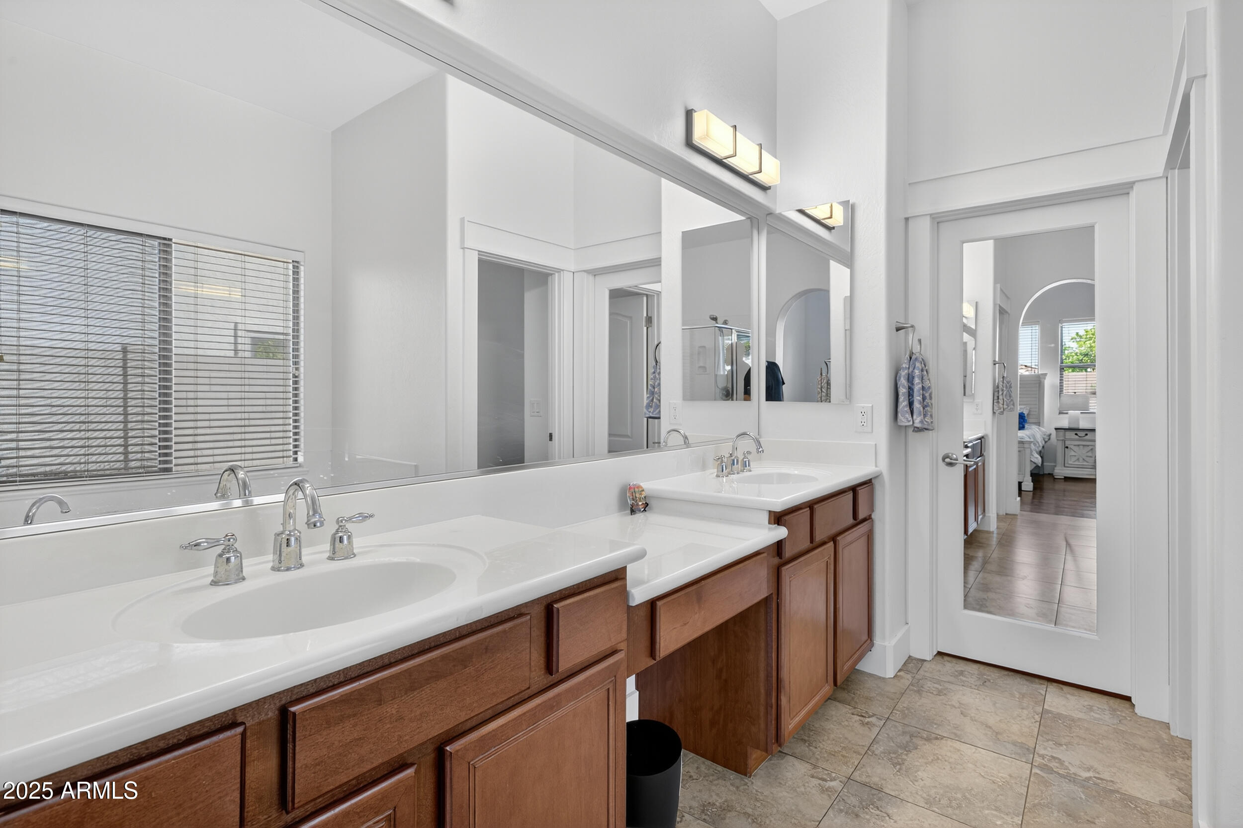 2436 W KACHINA Trail