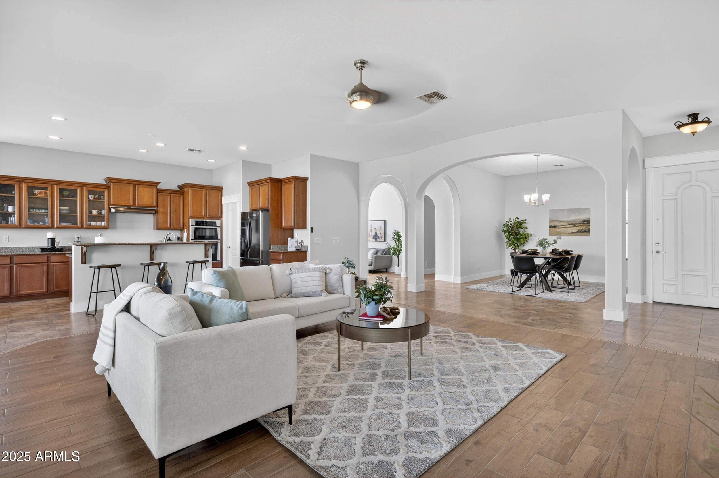 2436 W KACHINA Trail