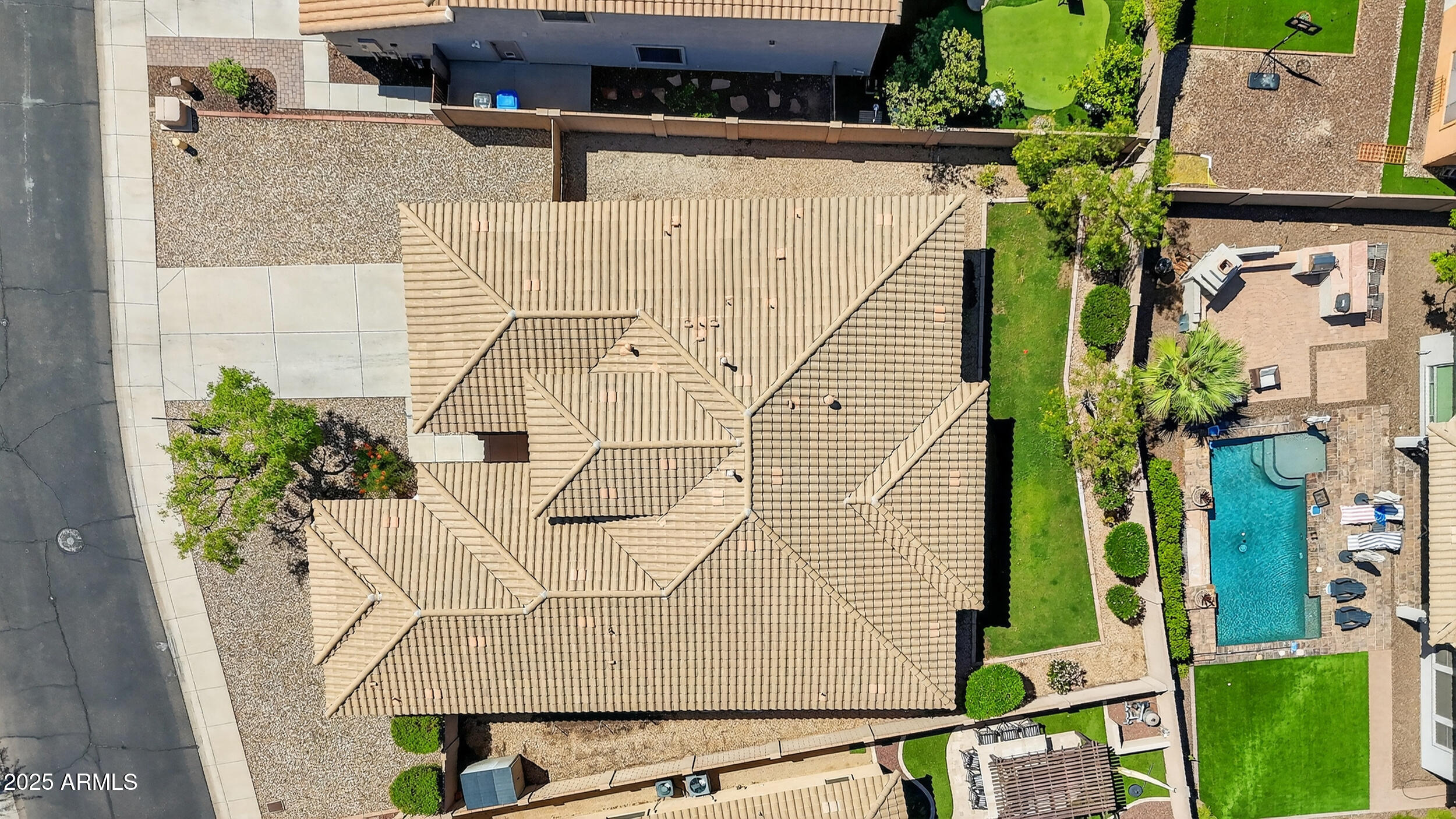 2436 W KACHINA Trail