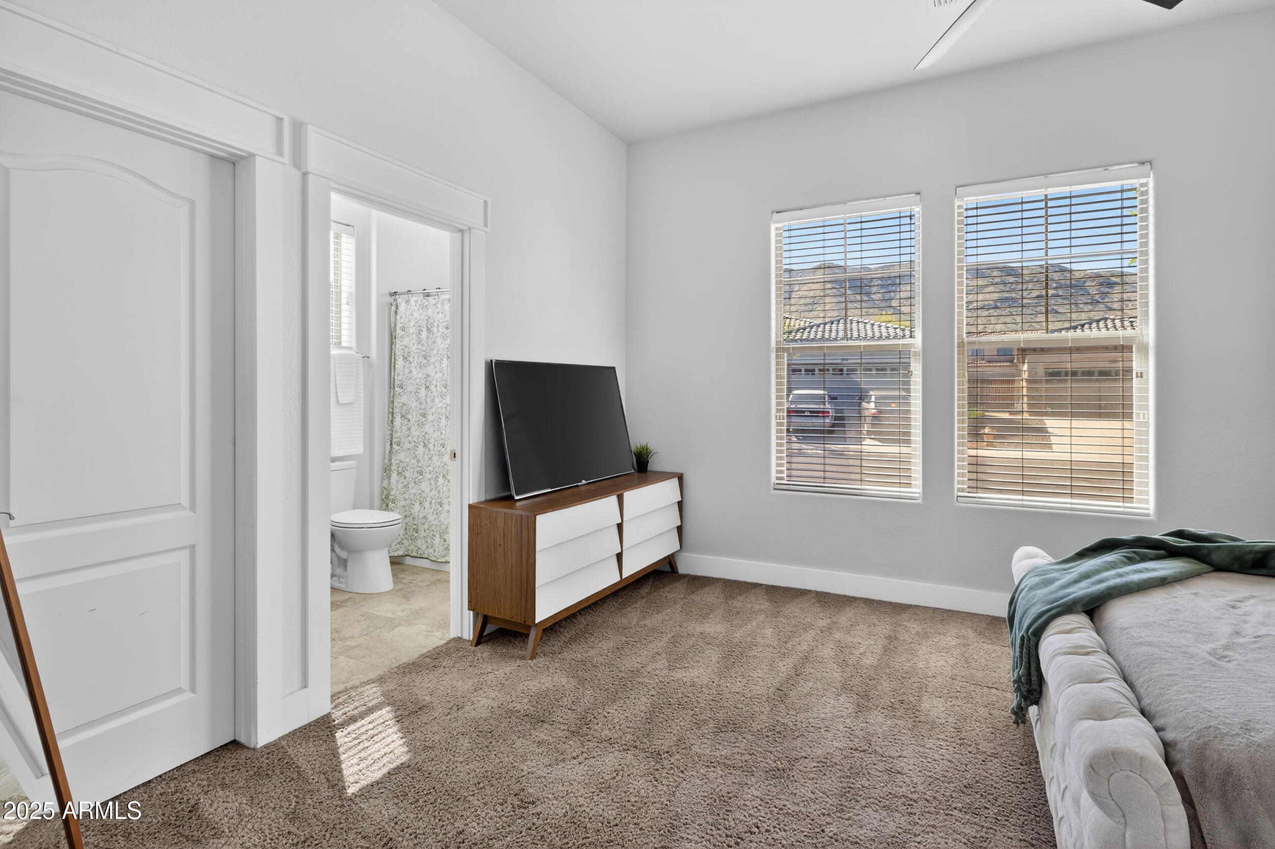 2436 W KACHINA Trail