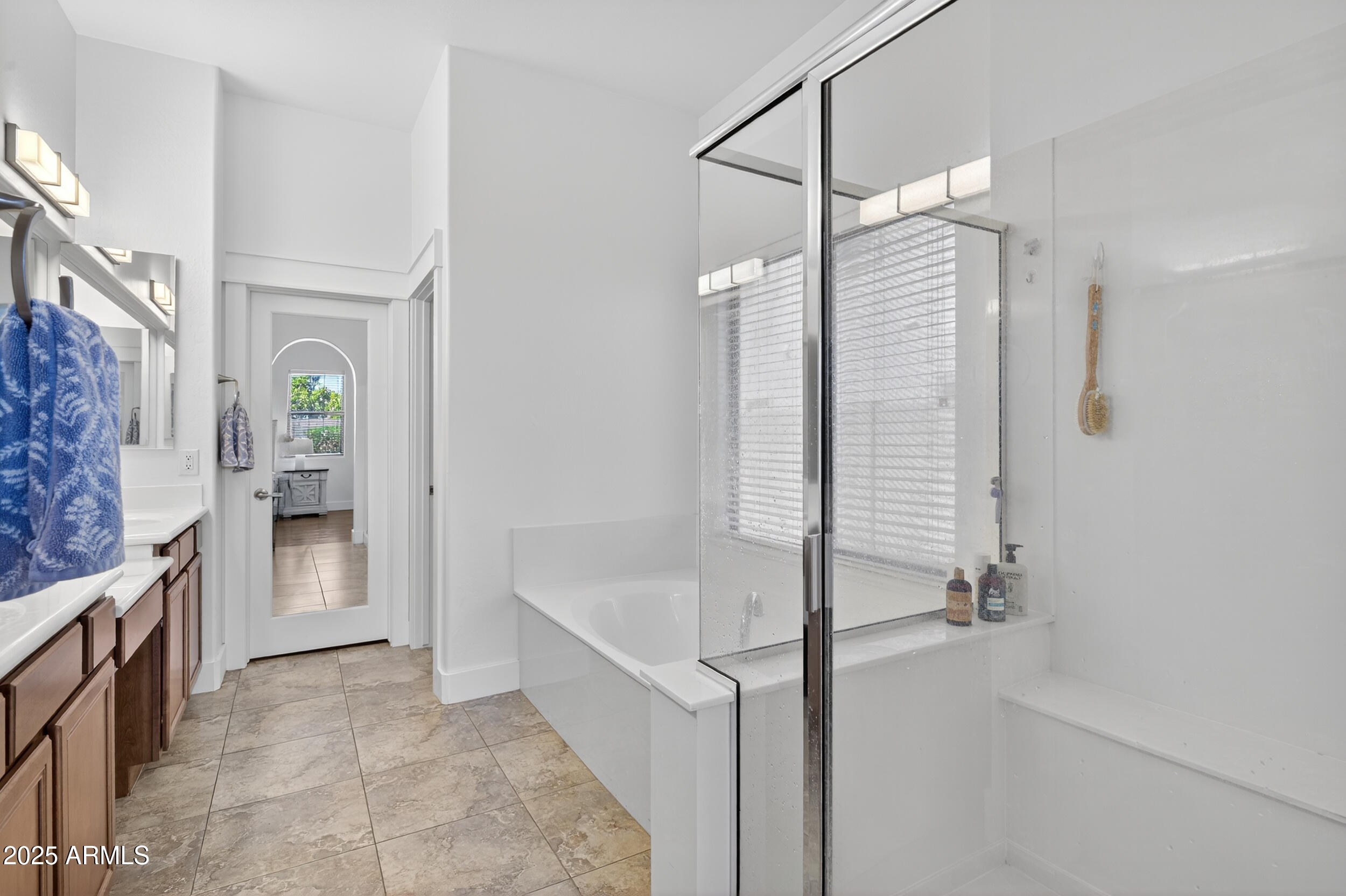 2436 W KACHINA Trail