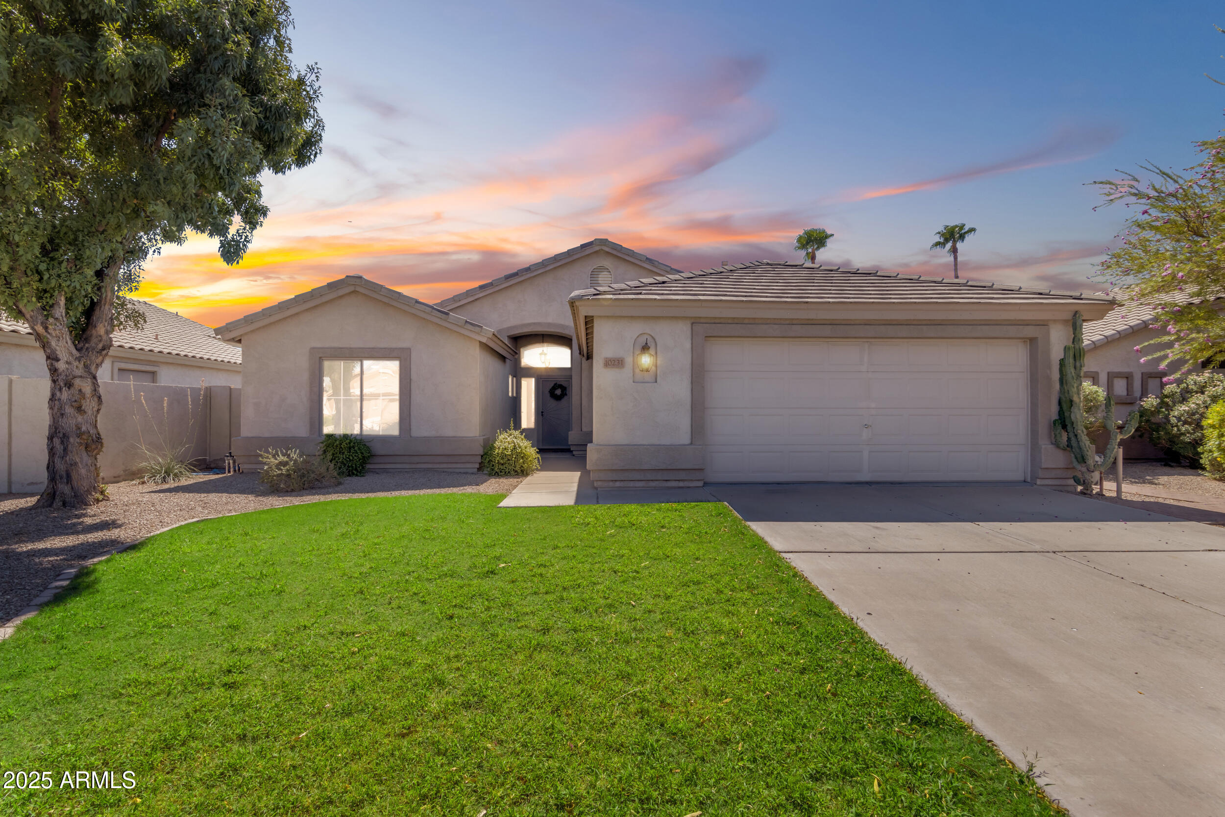 10231 E OLLA Avenue