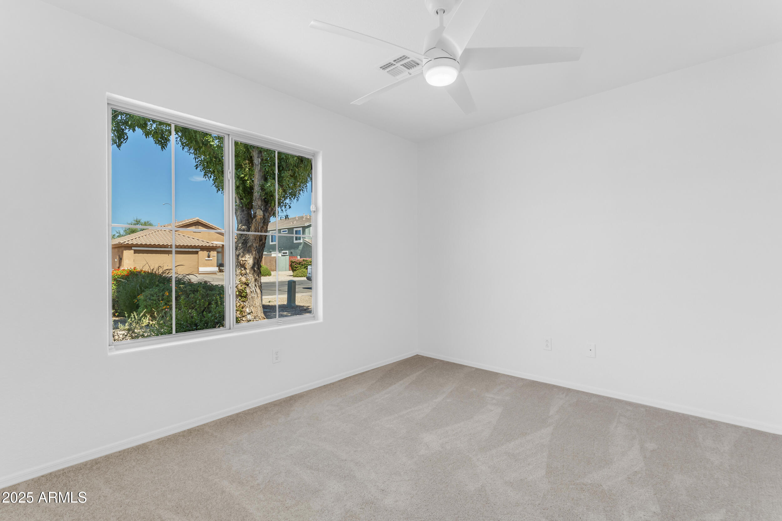 10231 E OLLA Avenue