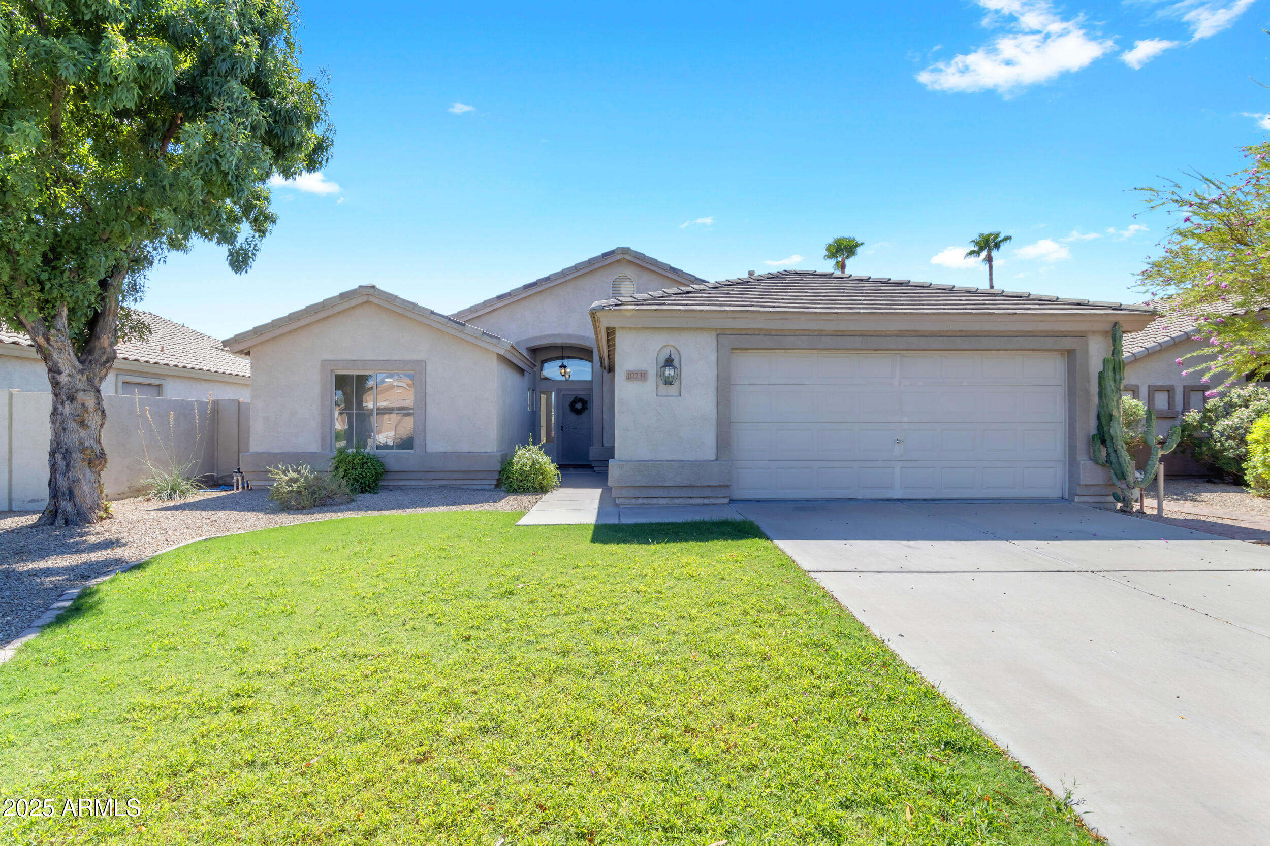 10231 E OLLA Avenue