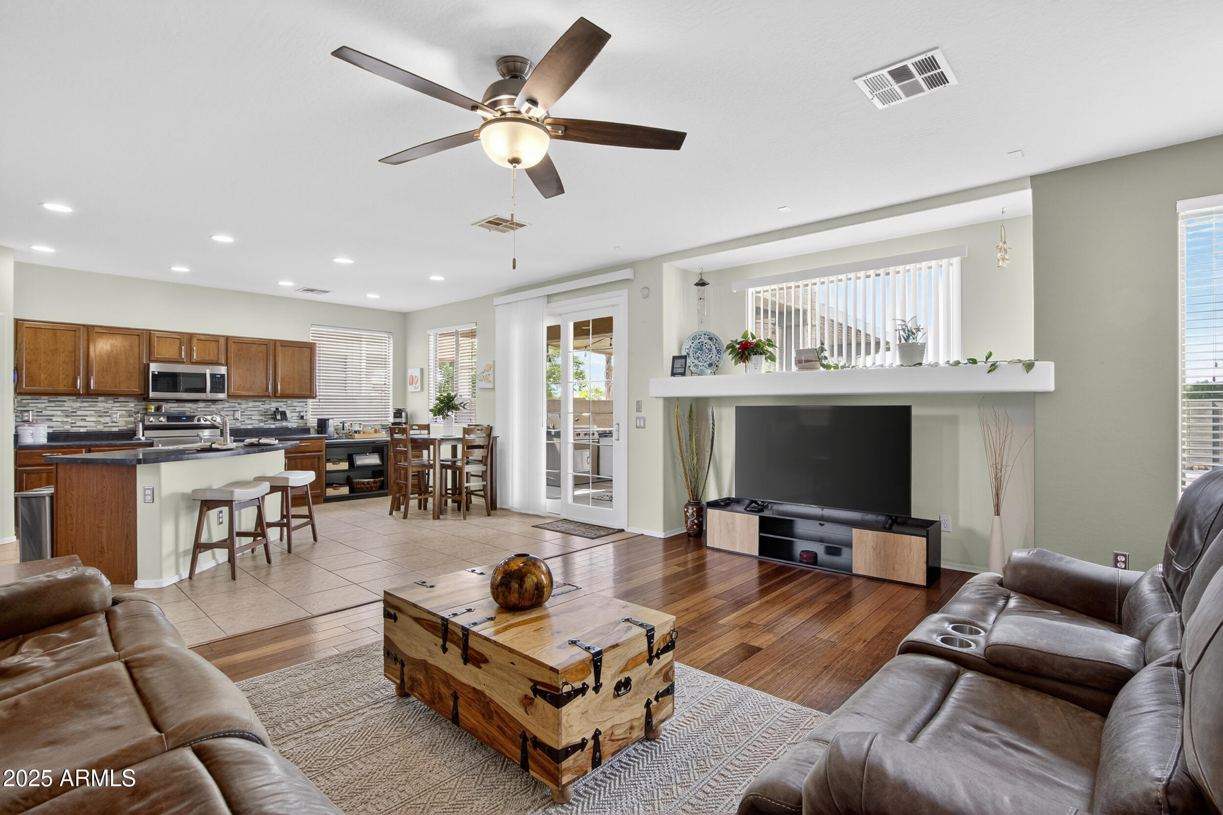 33732 N SANDSTONE Drive