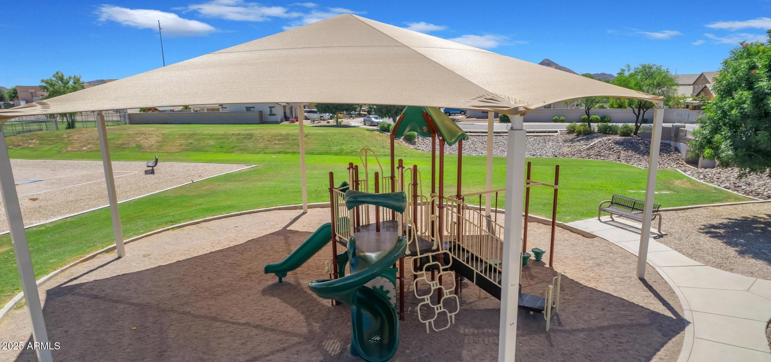 33732 N SANDSTONE Drive