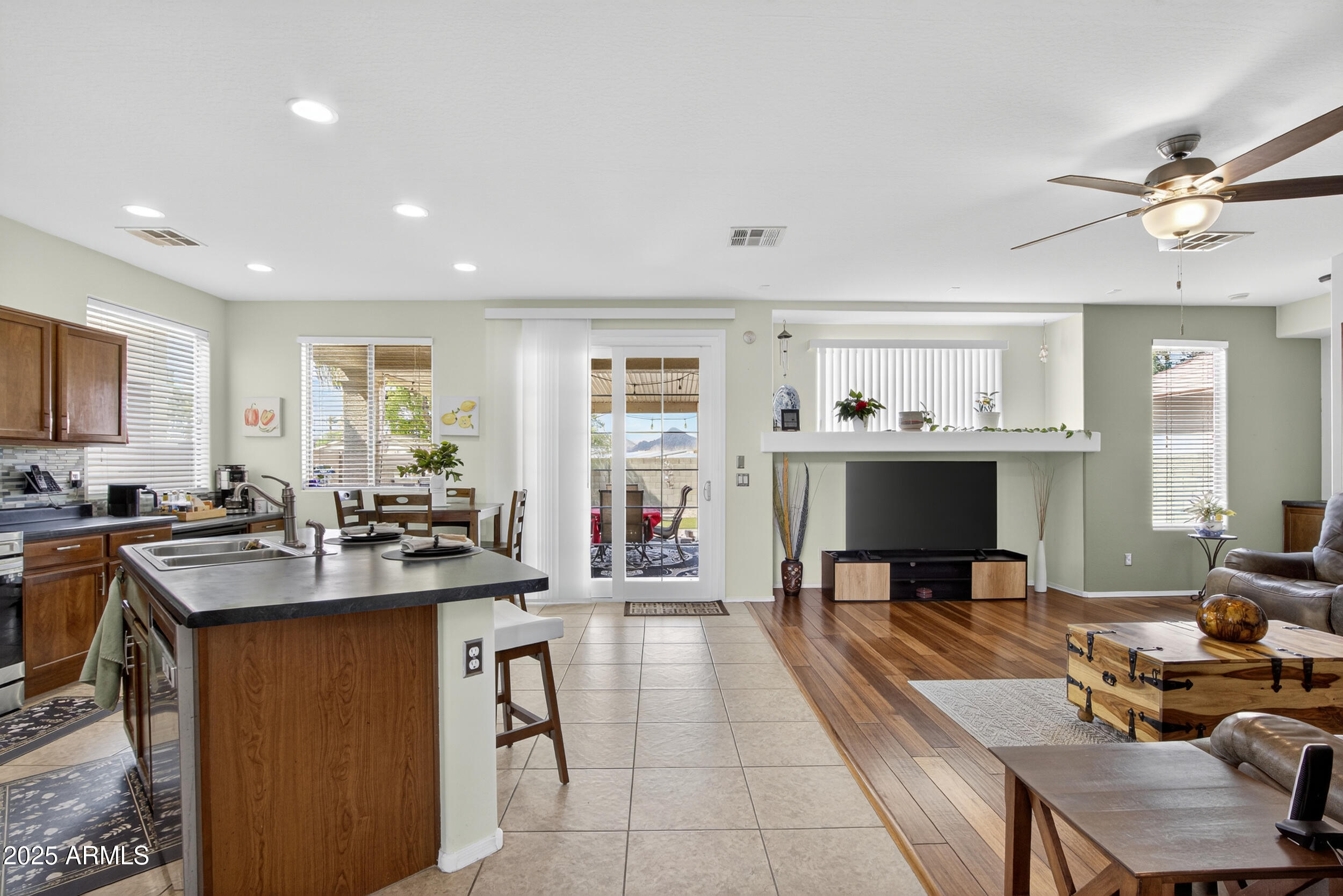 33732 N SANDSTONE Drive