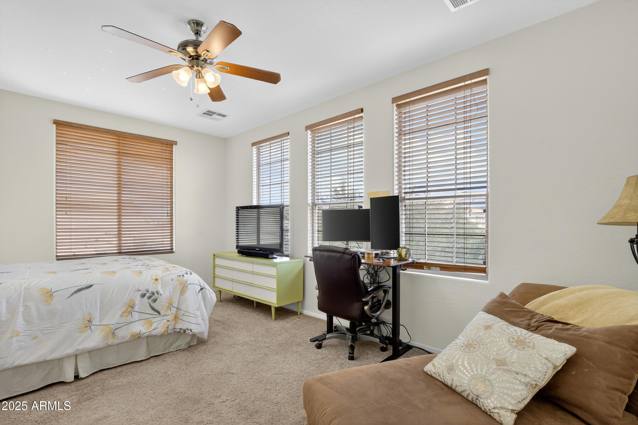 33732 N SANDSTONE Drive