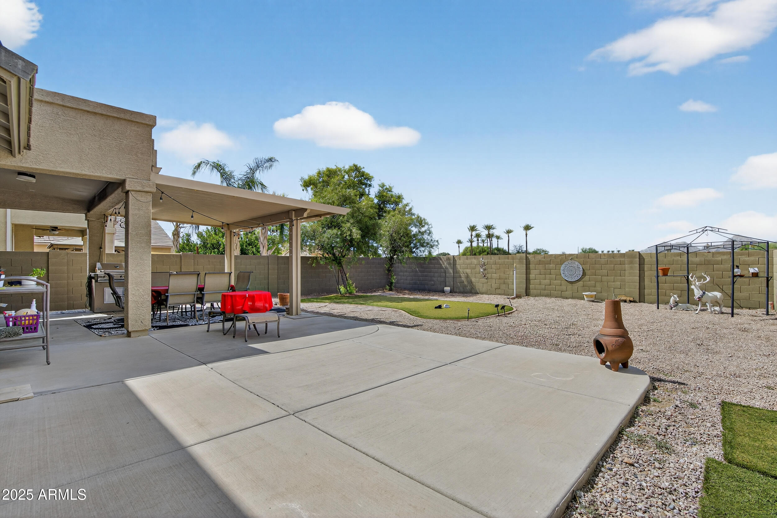 33732 N SANDSTONE Drive