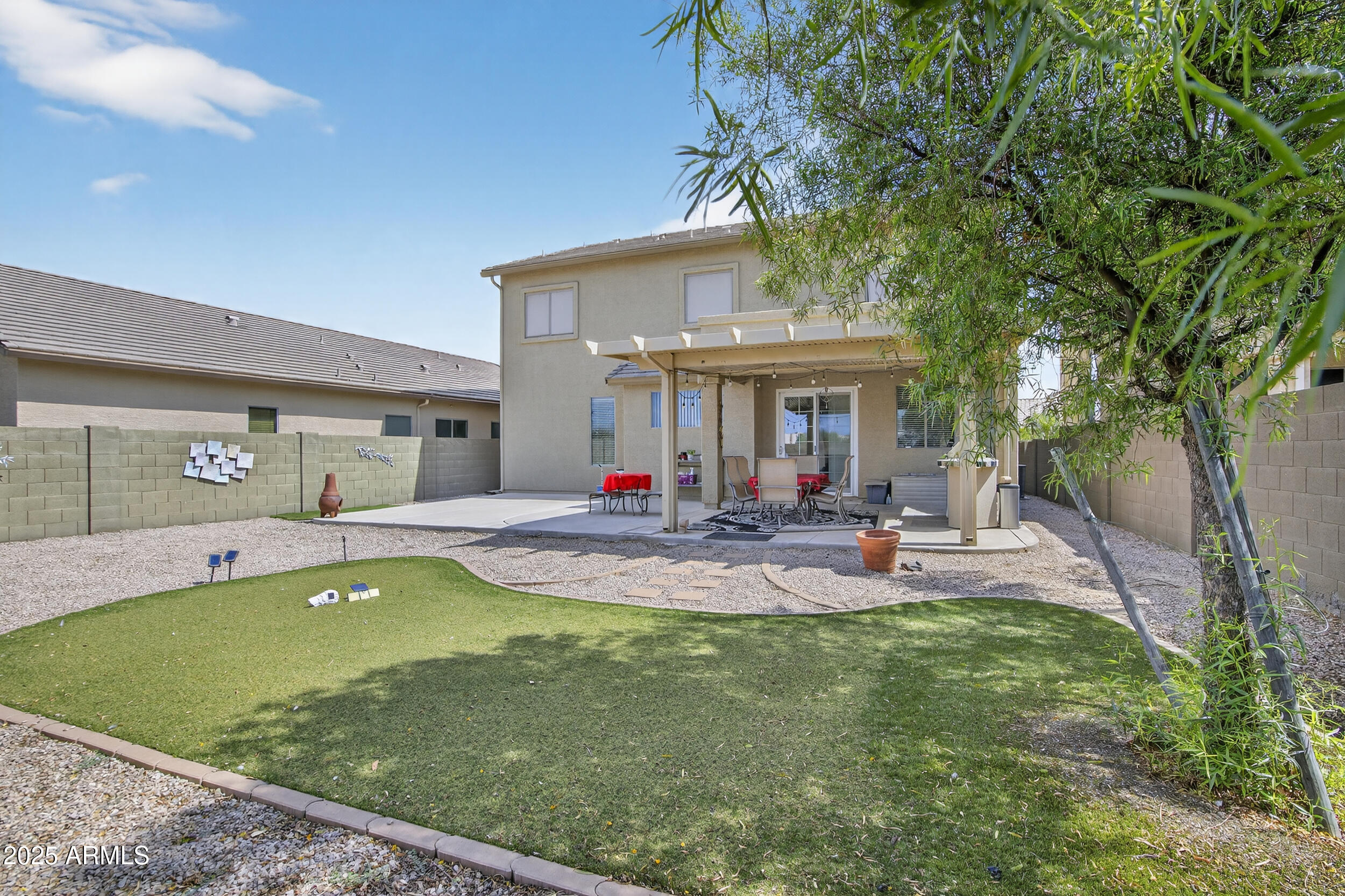 33732 N SANDSTONE Drive