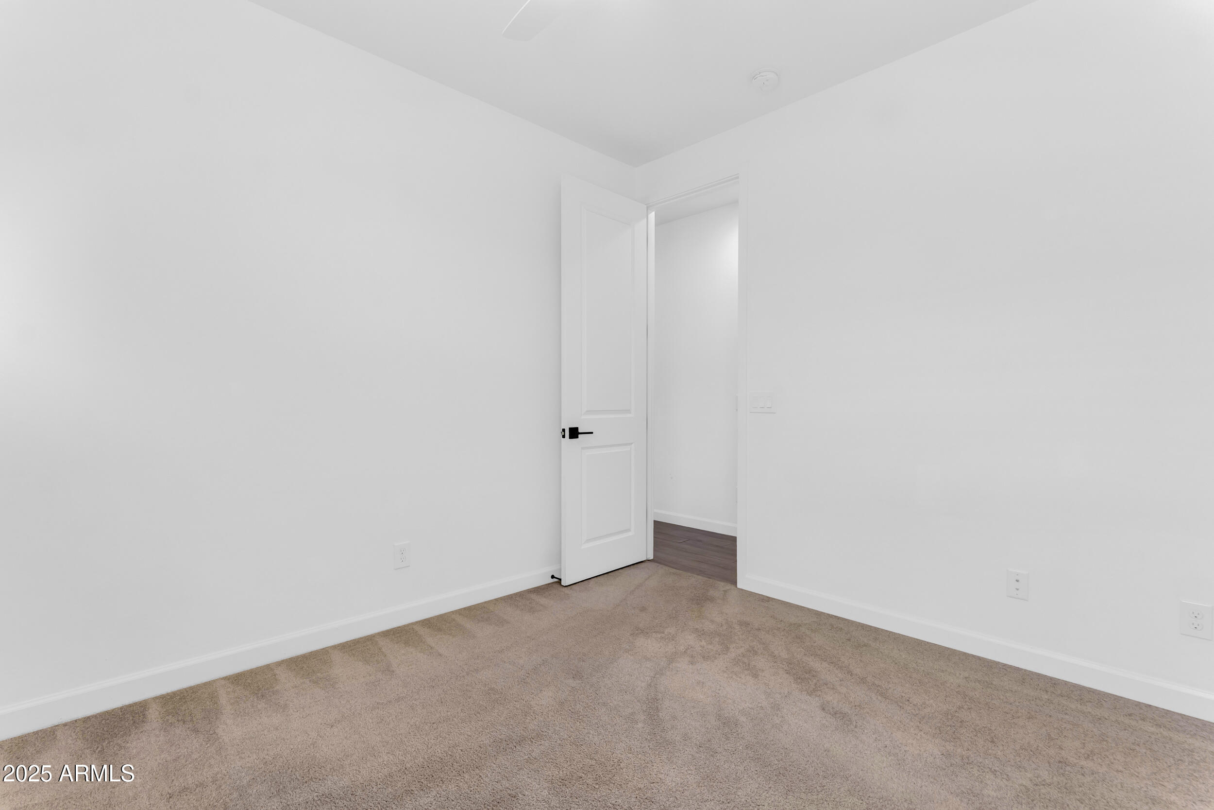 11230 E UPTON Avenue