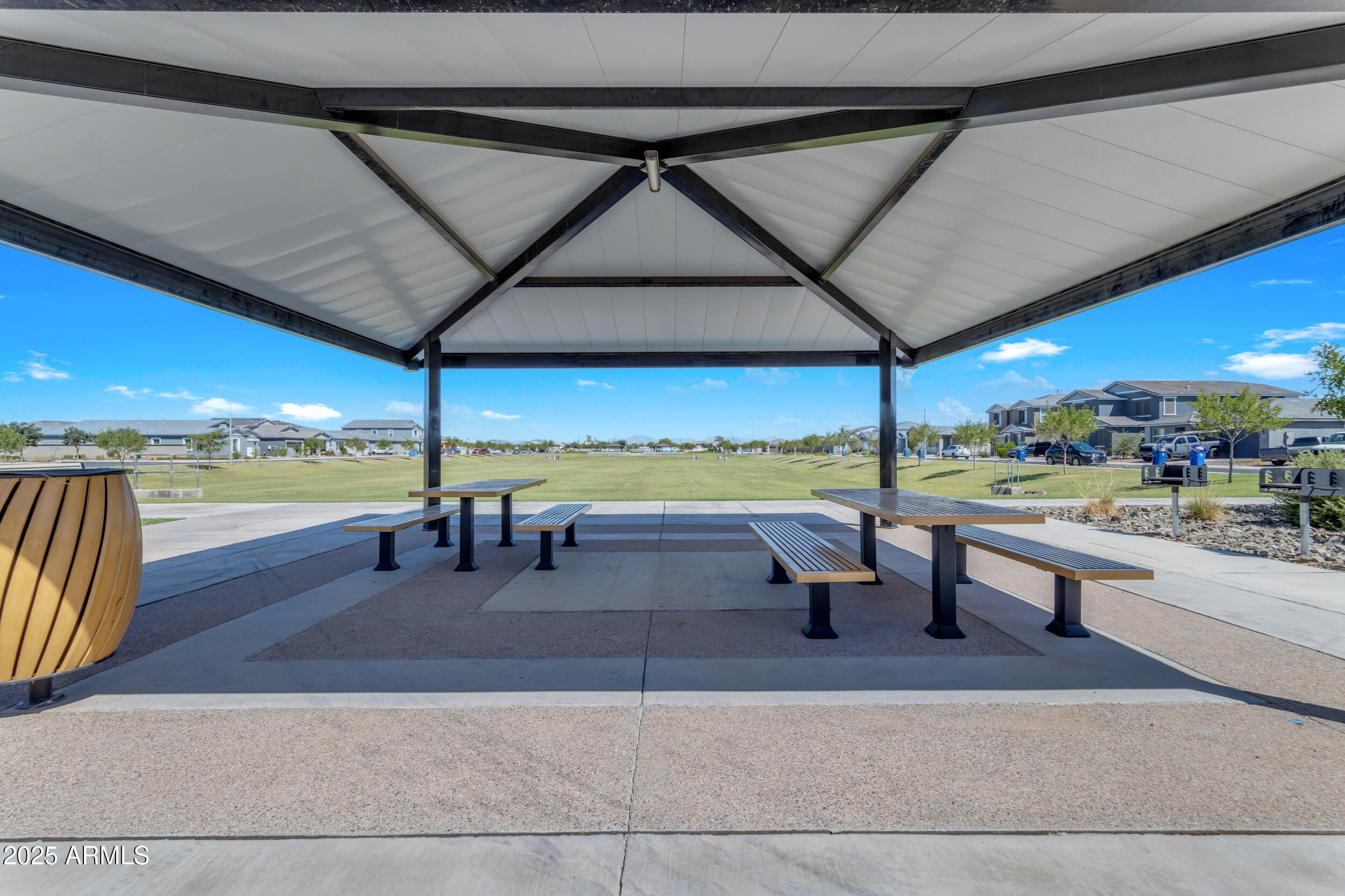 11230 E UPTON Avenue