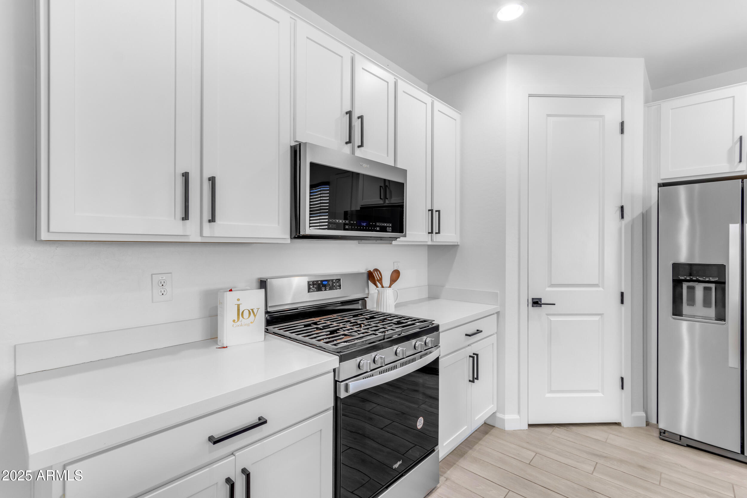 11230 E UPTON Avenue