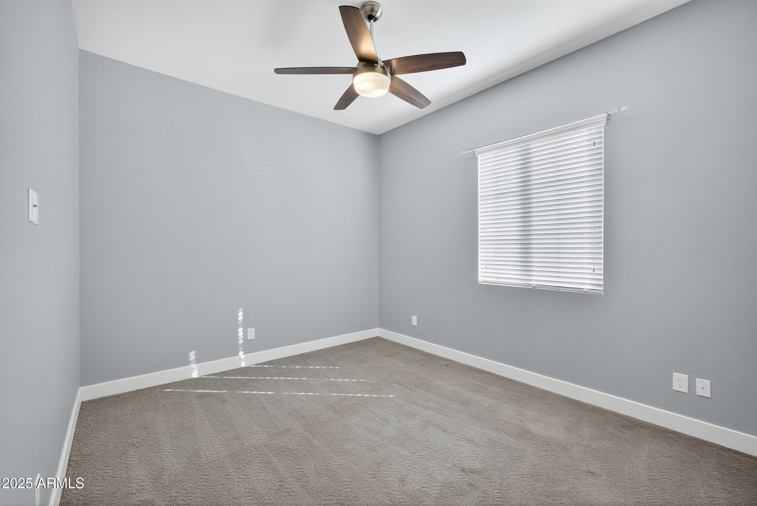 1078 W PAGODA Avenue