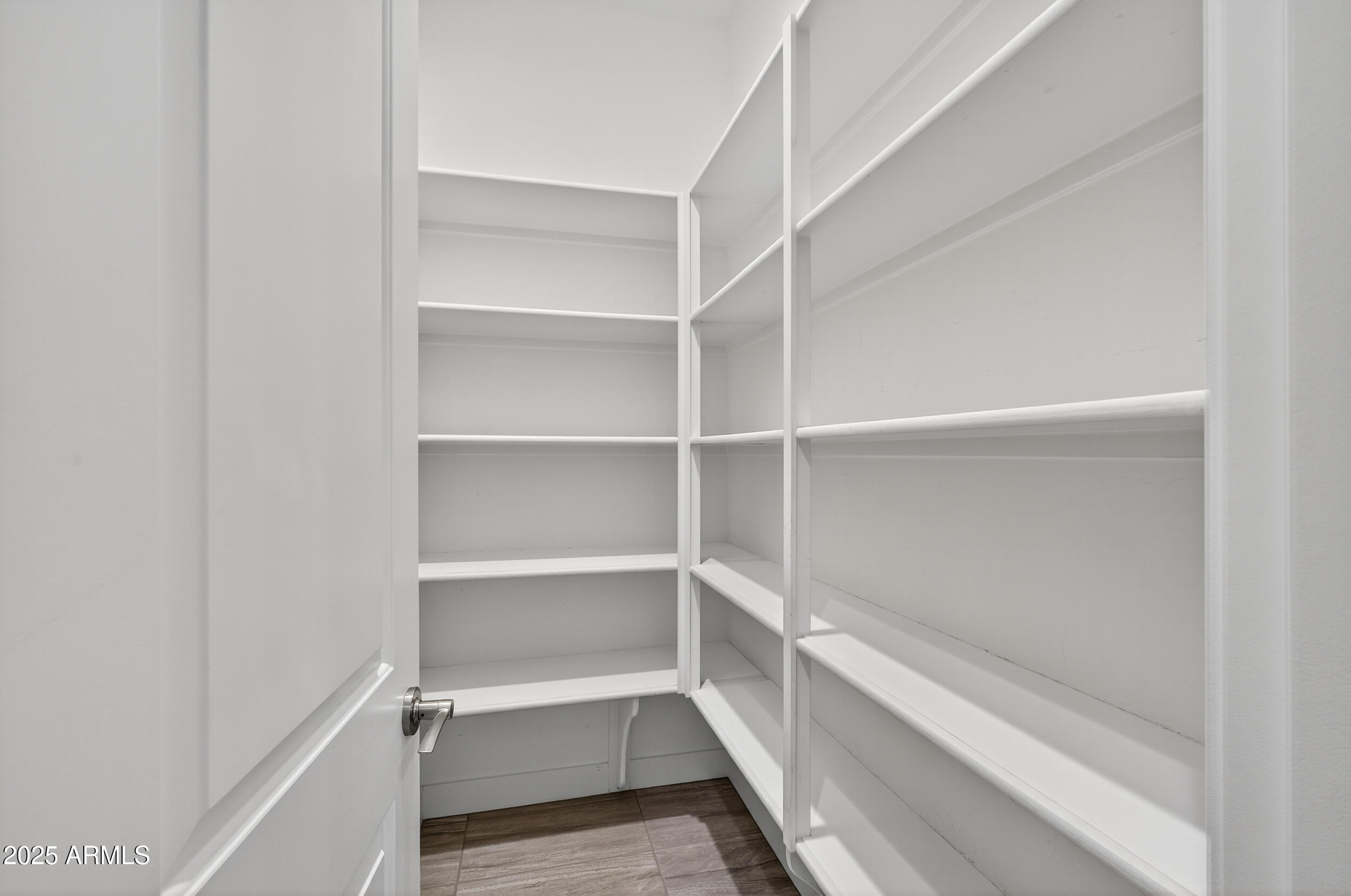 1078 W PAGODA Avenue