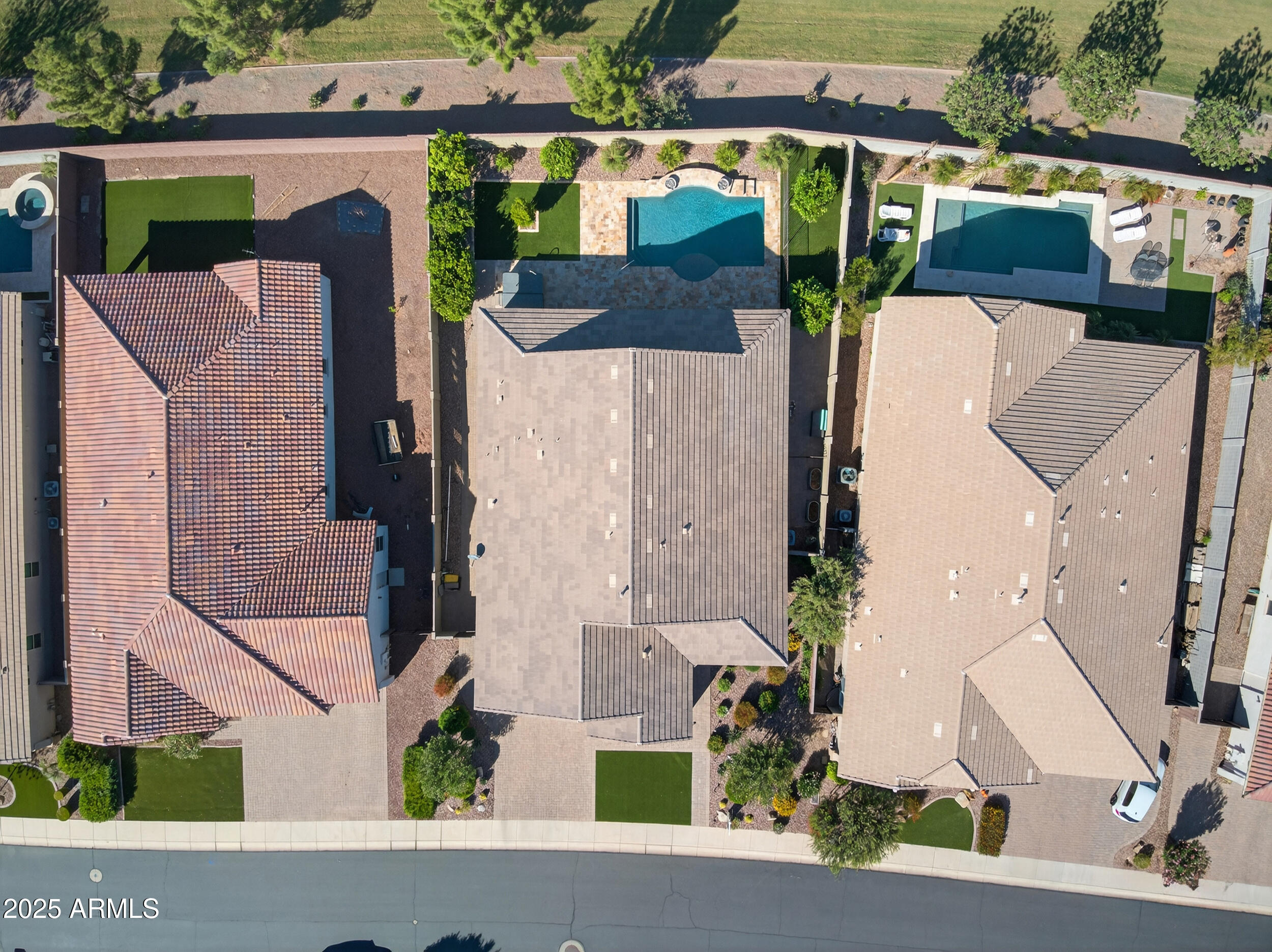 1078 W PAGODA Avenue