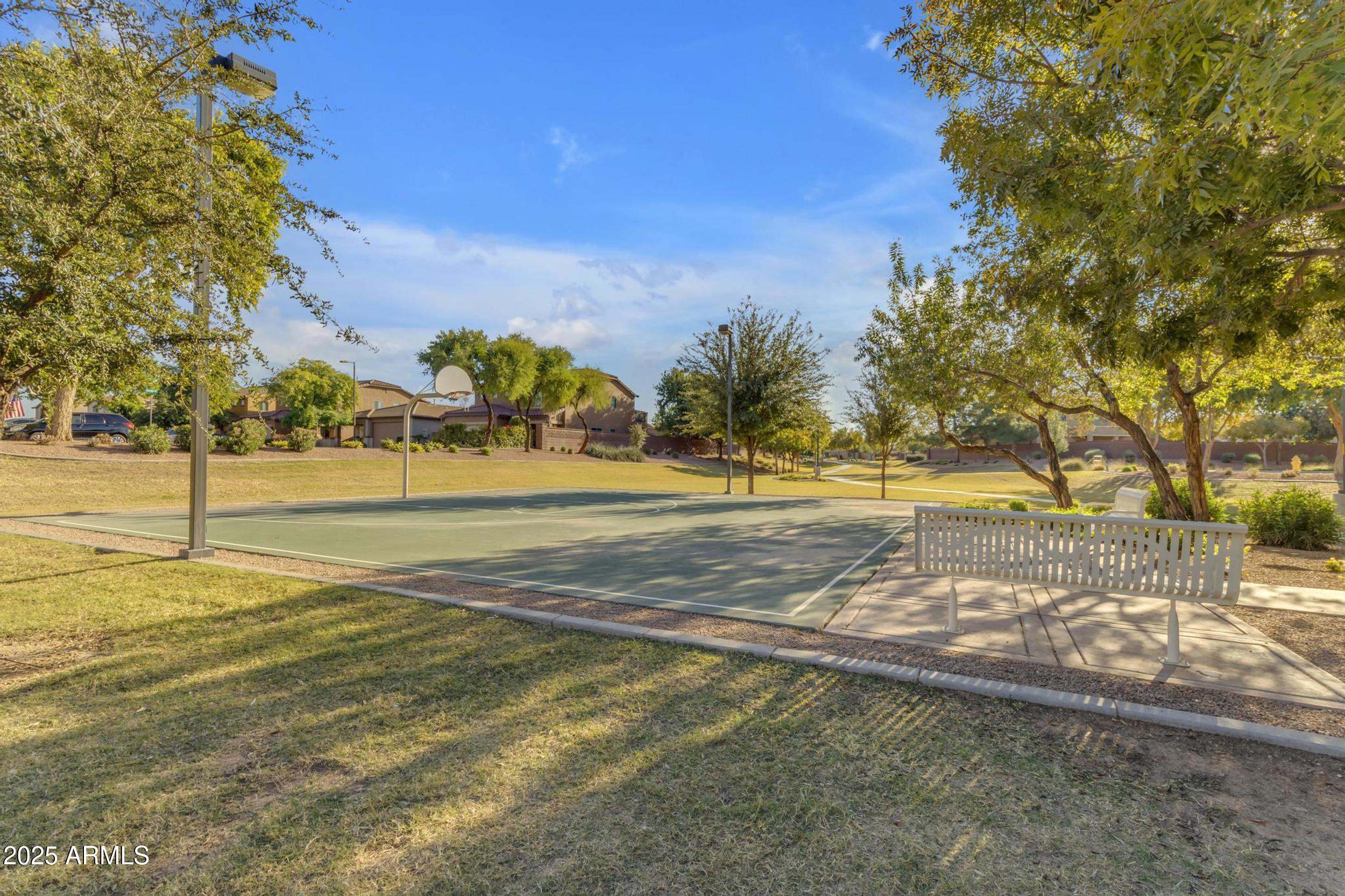 1078 W PAGODA Avenue