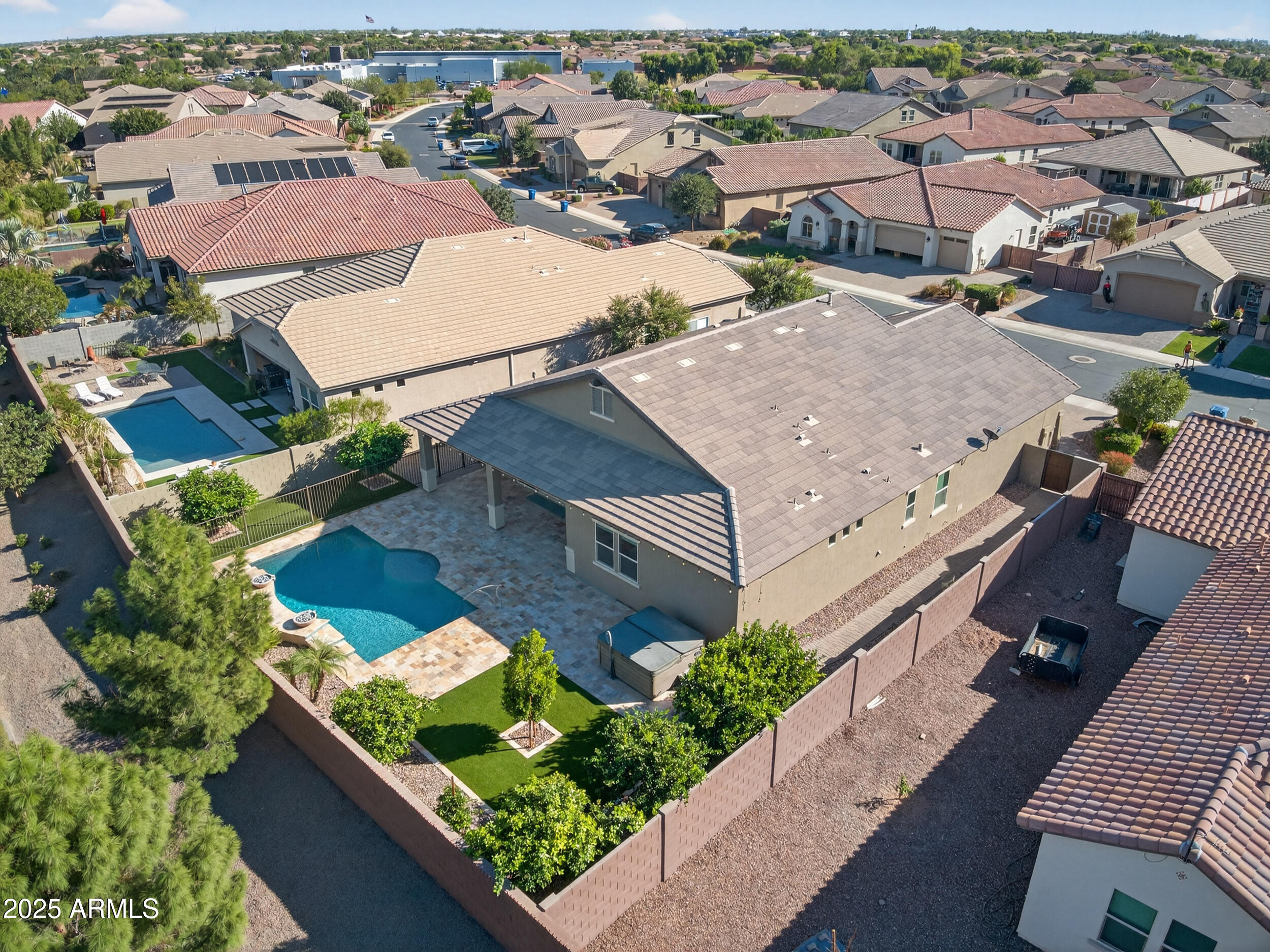 1078 W PAGODA Avenue