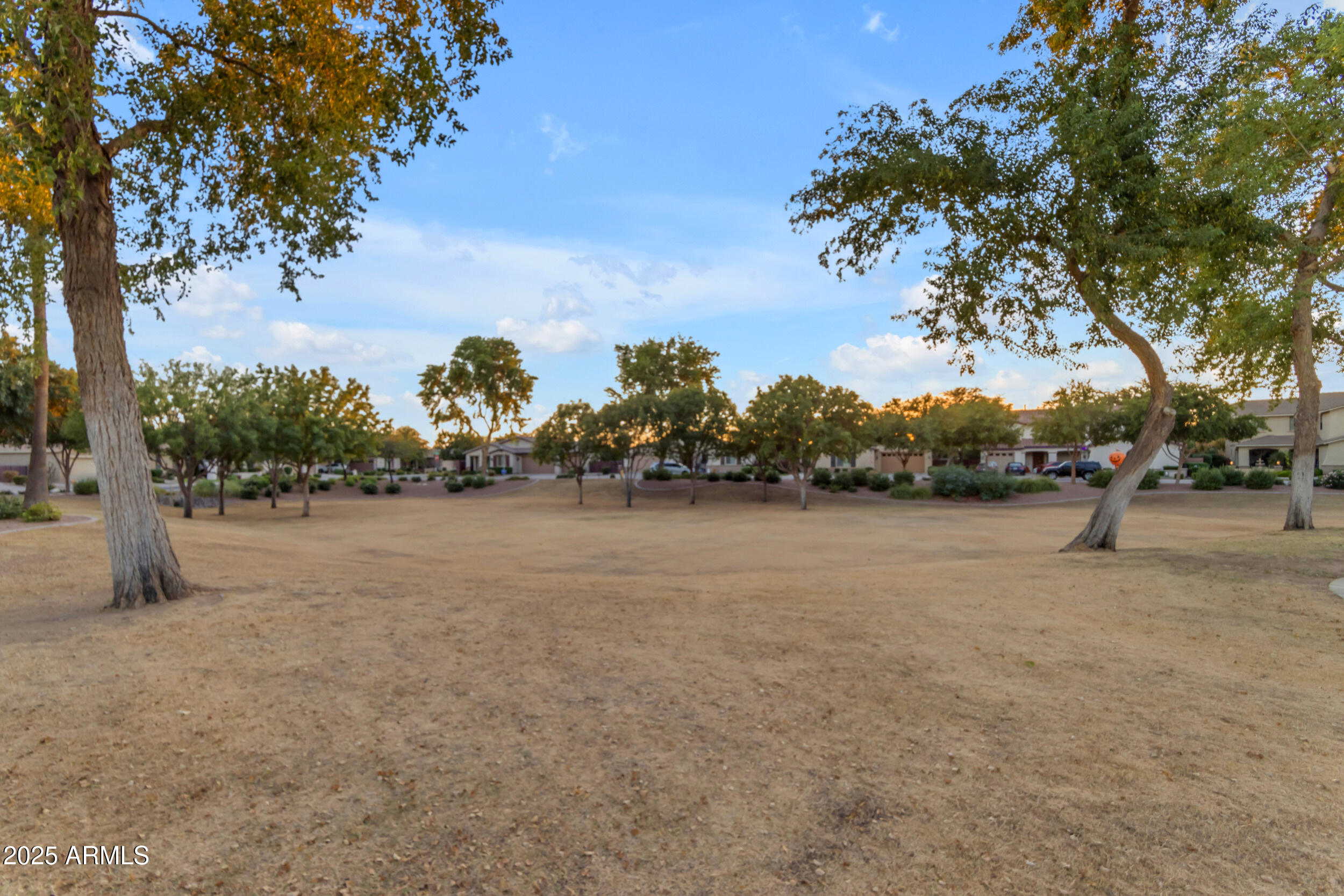 1078 W PAGODA Avenue