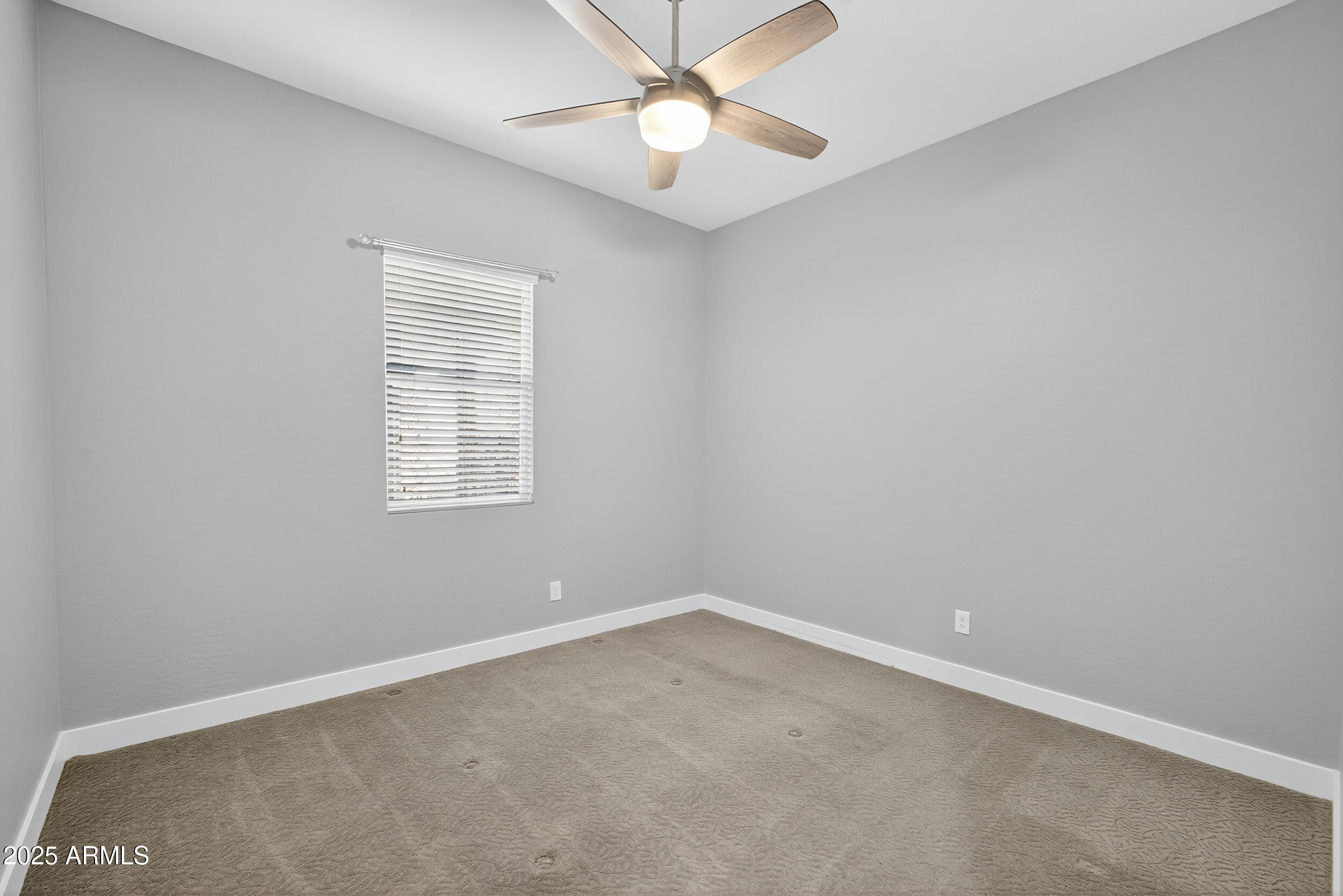 1078 W PAGODA Avenue