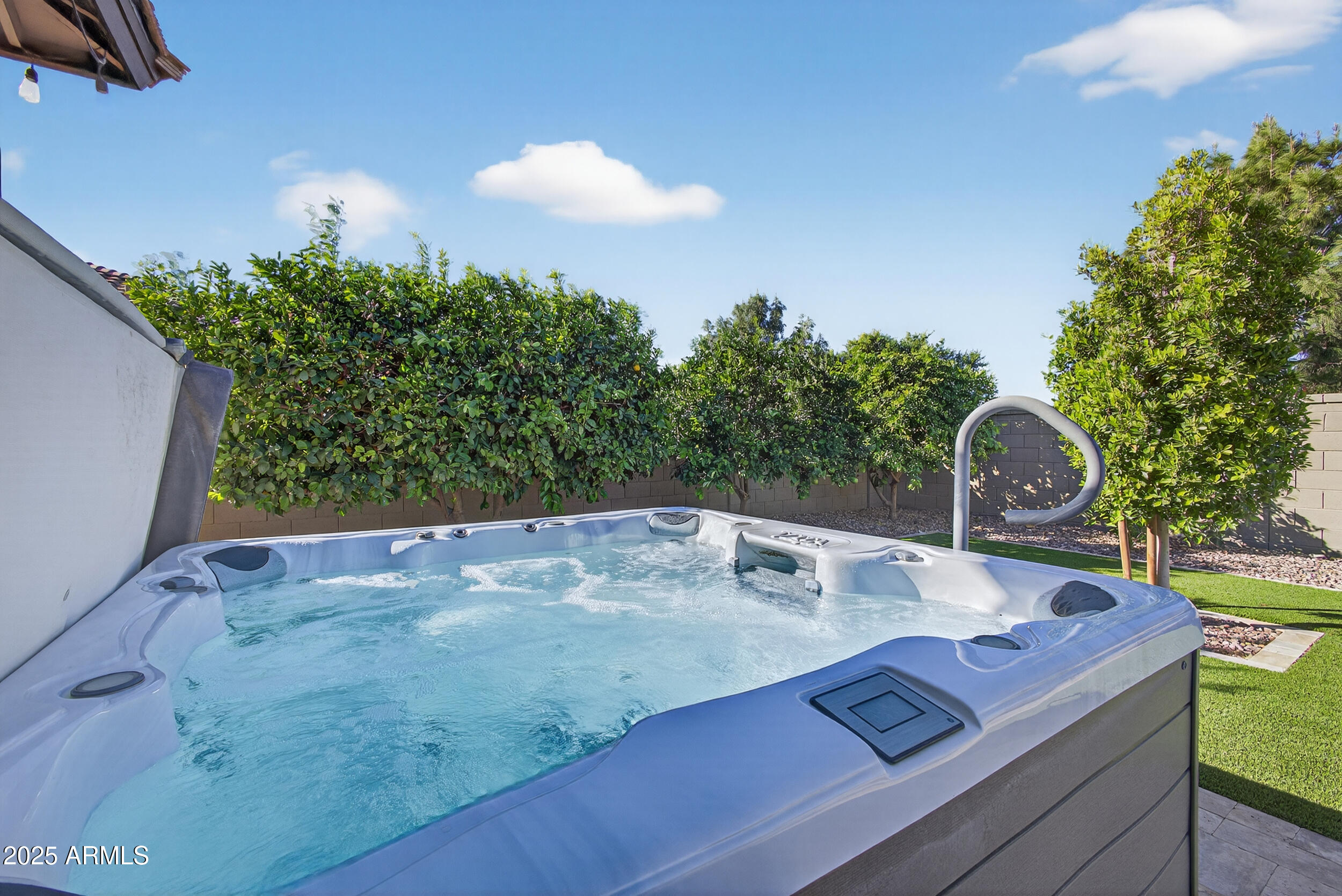 1078 W PAGODA Avenue