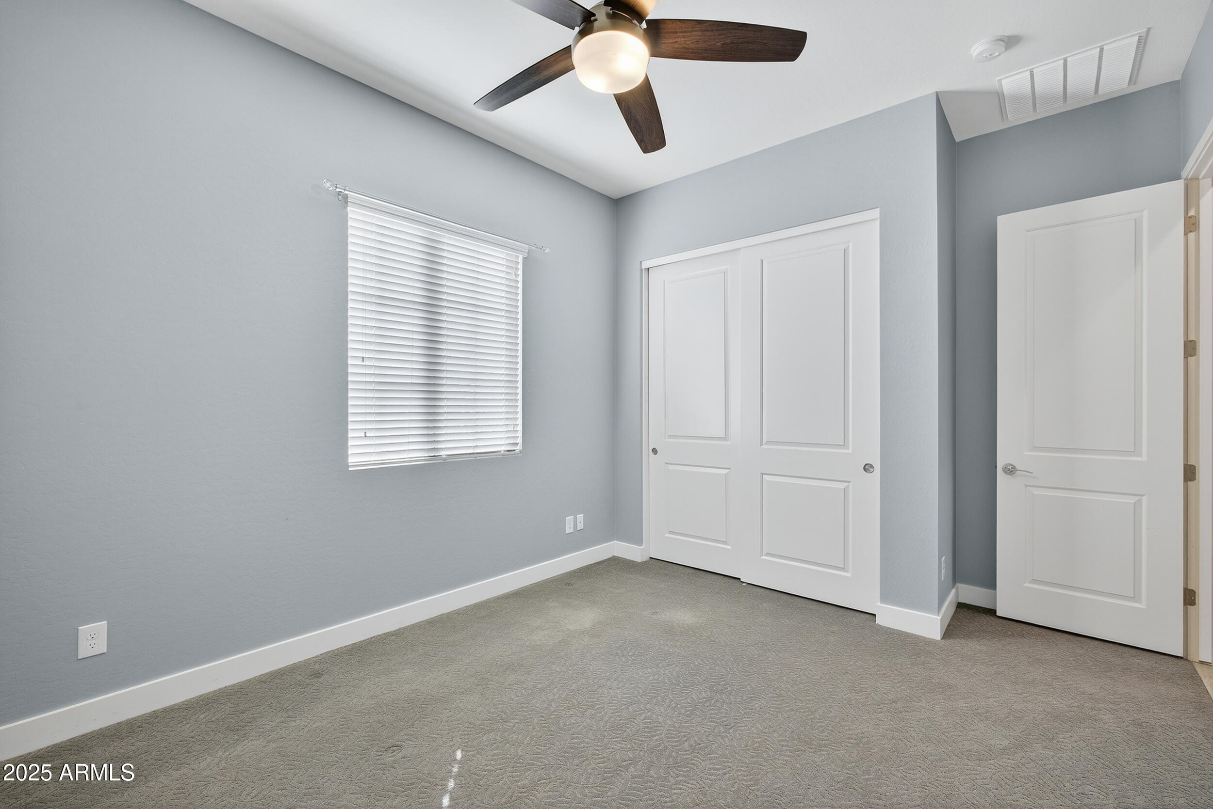 1078 W PAGODA Avenue