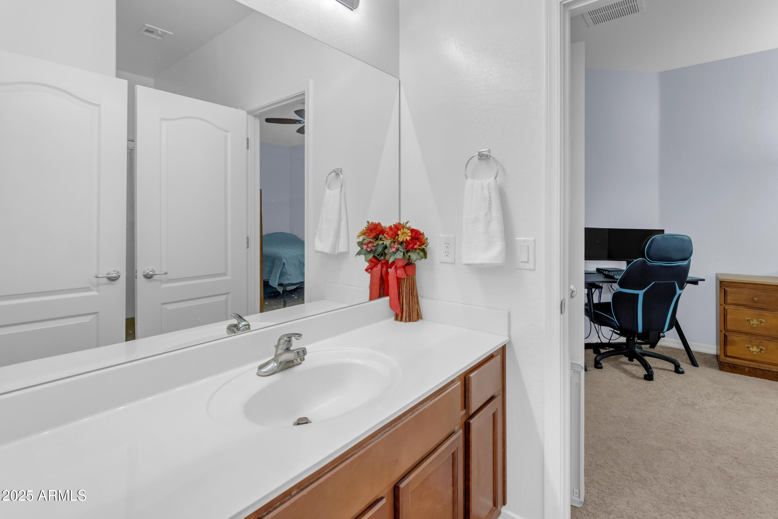 1124 W STEPHANIE Lane, San Tan Valley