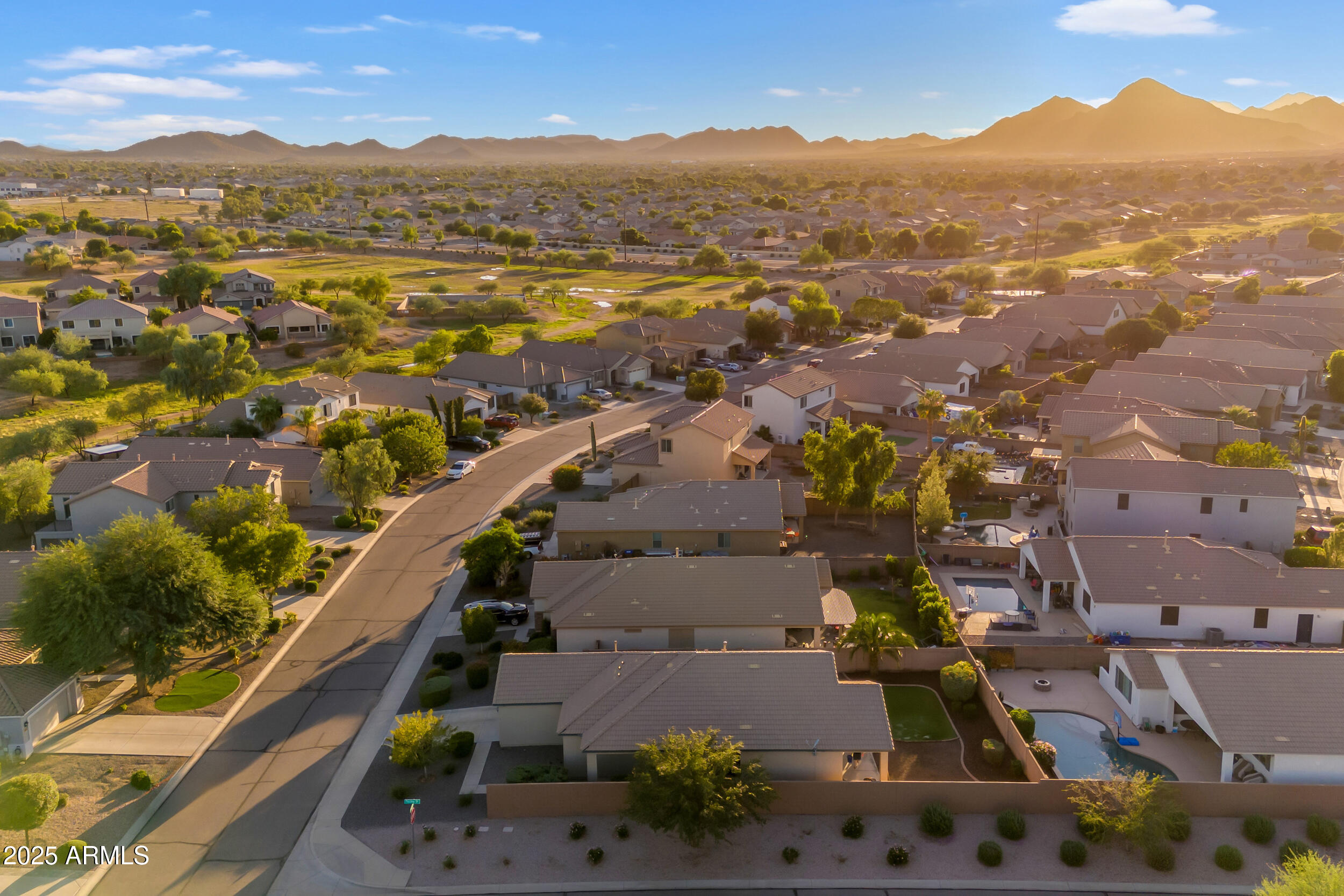 1124 W STEPHANIE Lane, San Tan Valley