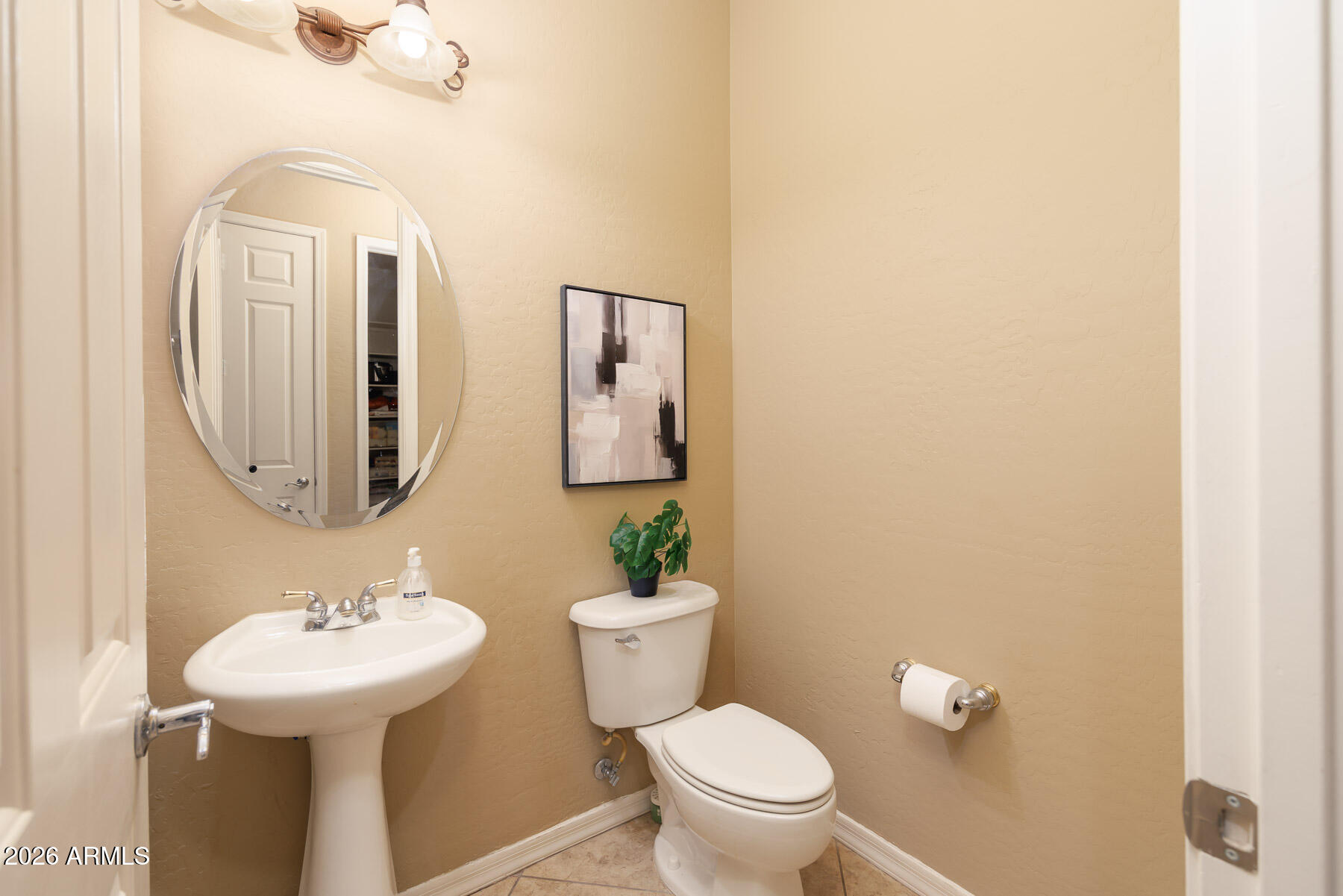 1937 E VICTORIA Street, Chandler