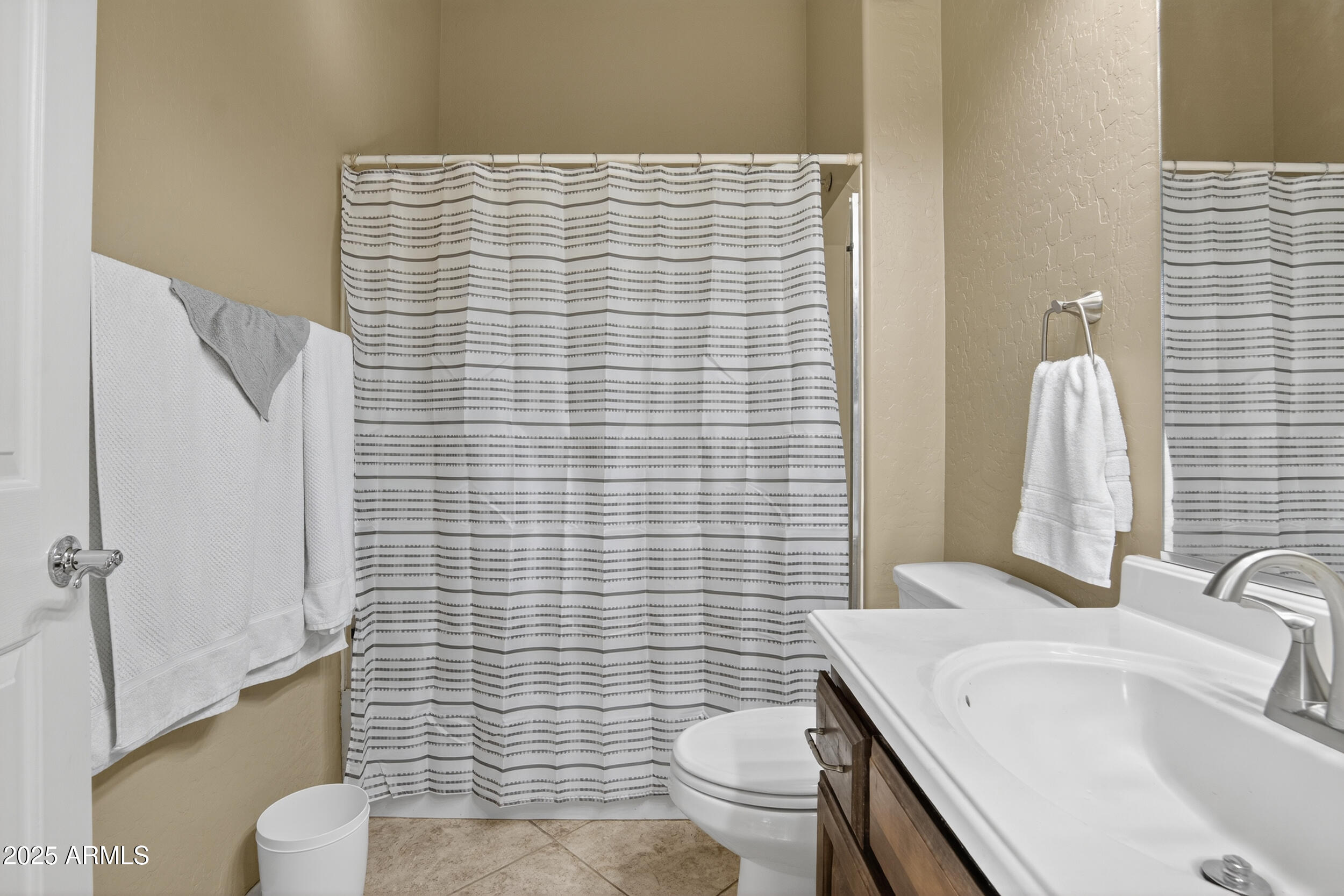 1937 E VICTORIA Street, Chandler