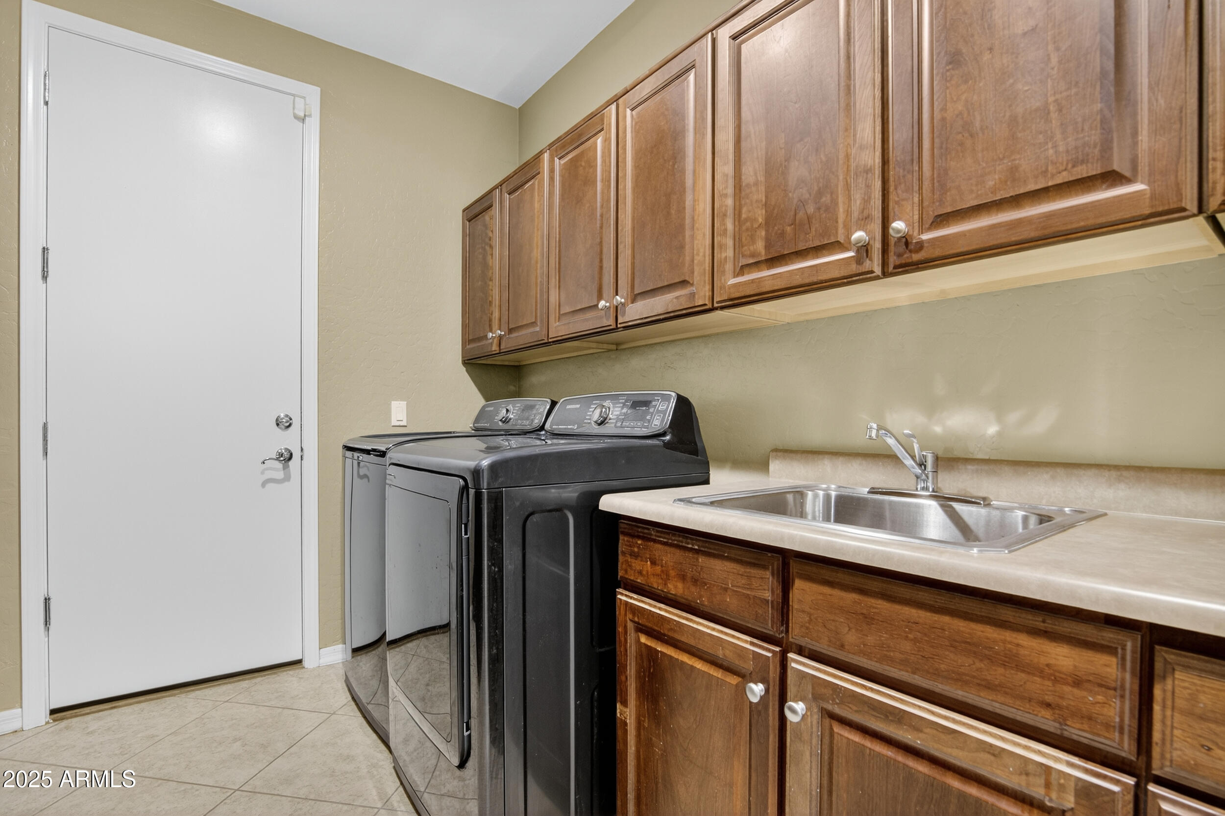 1937 E VICTORIA Street, Chandler