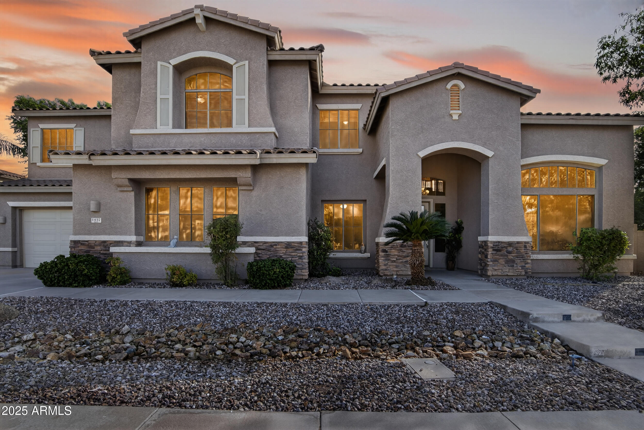 1937 E VICTORIA Street, Chandler