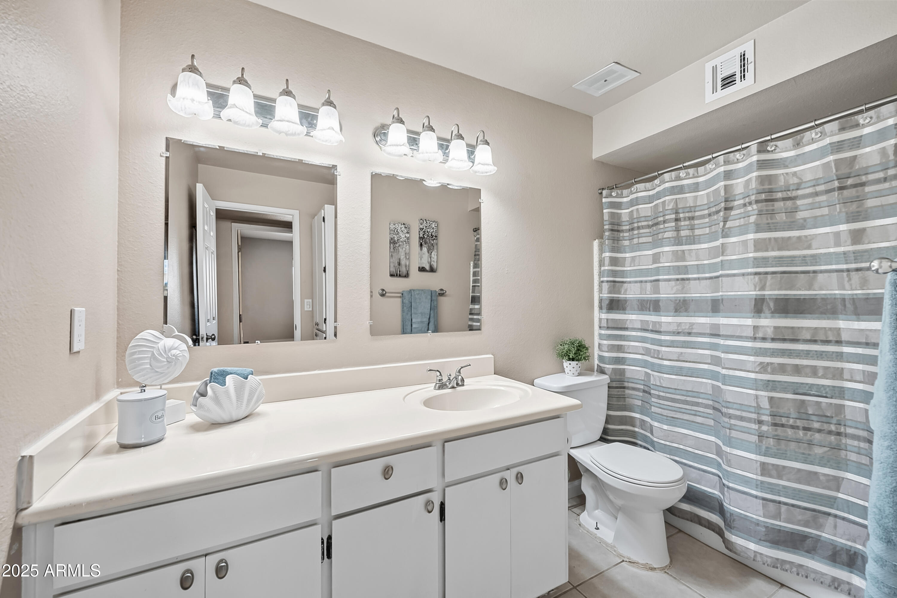 6545 E HEATHER Drive