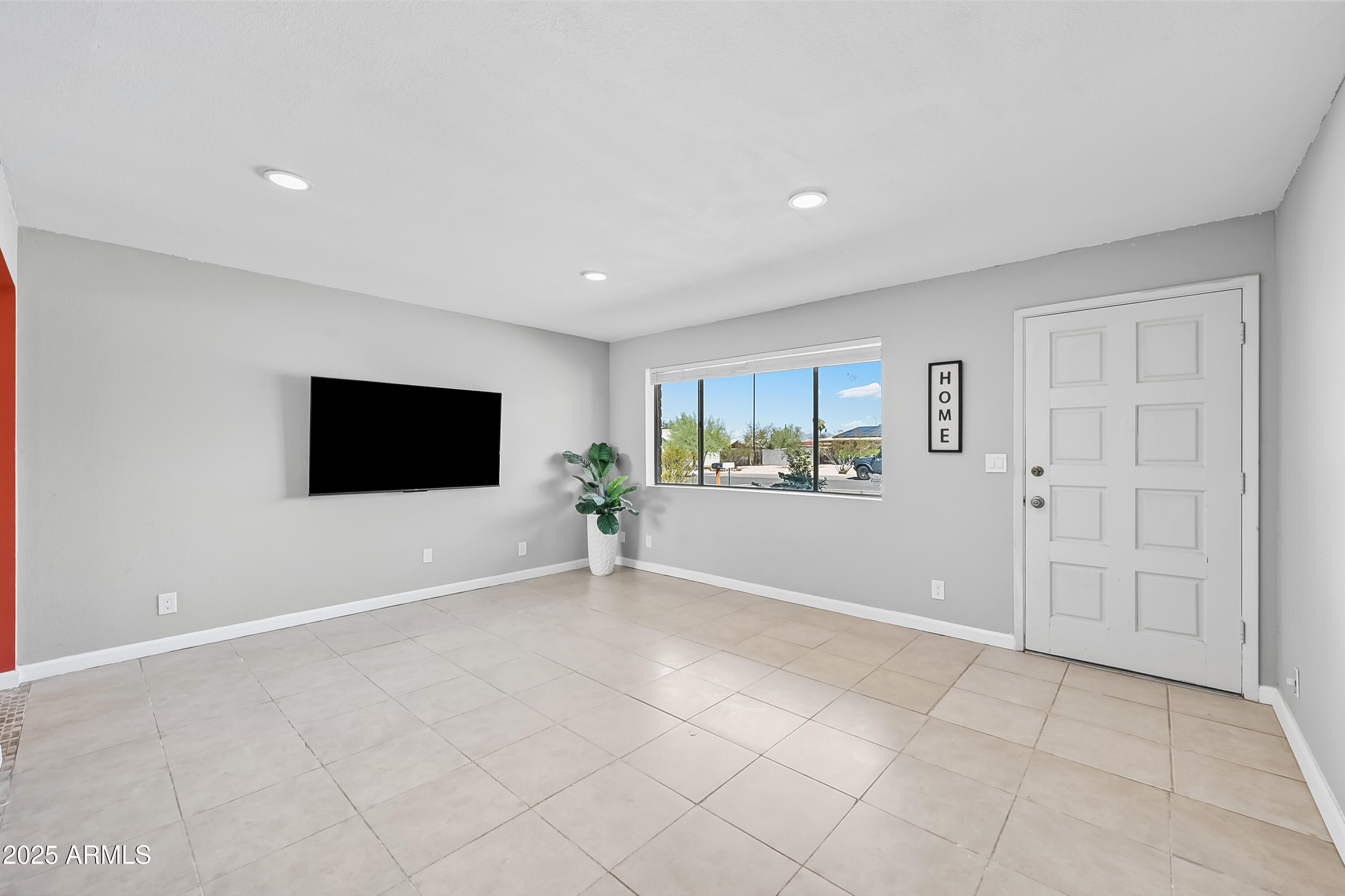 6545 E HEATHER Drive