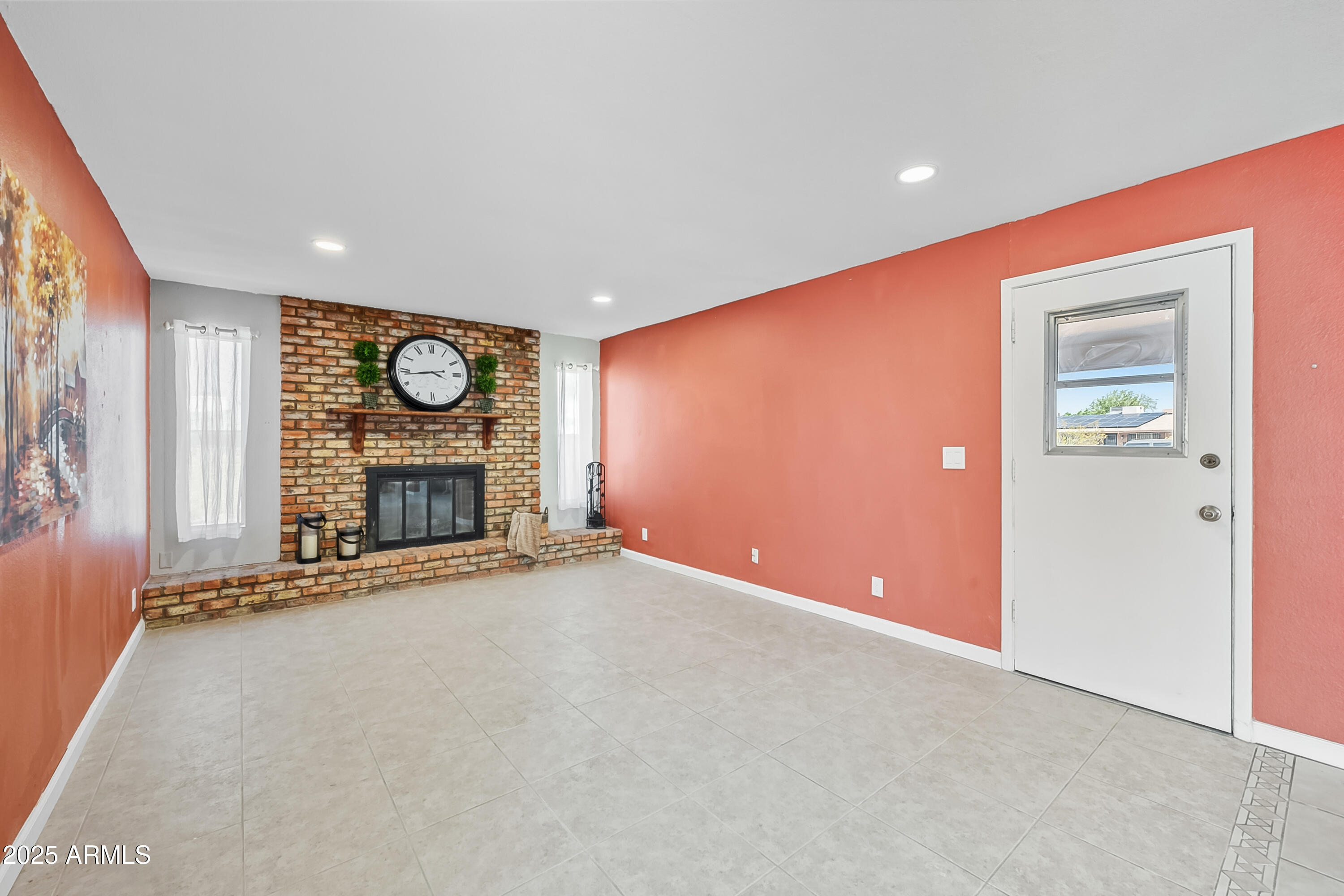 6545 E HEATHER Drive