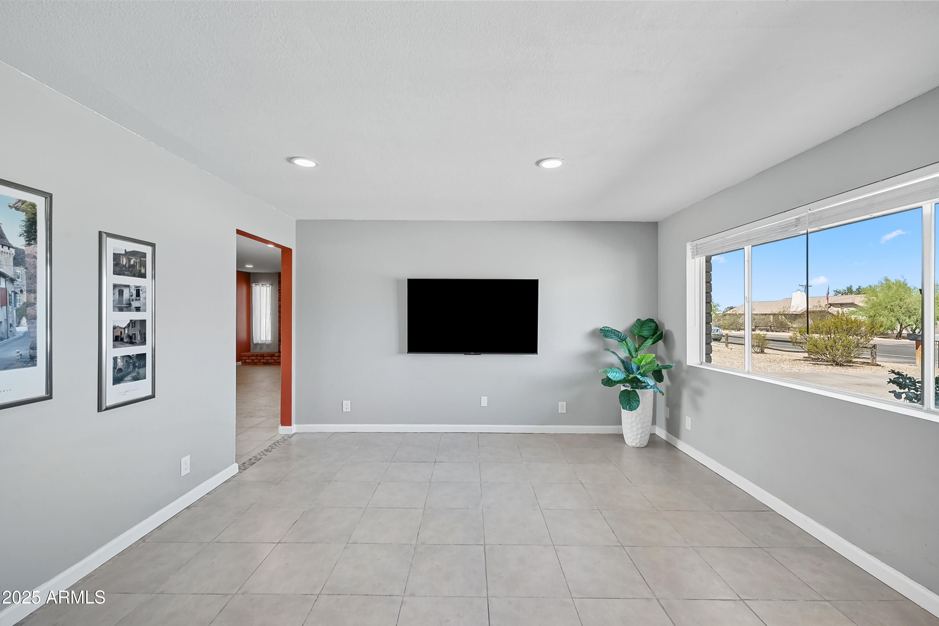 6545 E HEATHER Drive