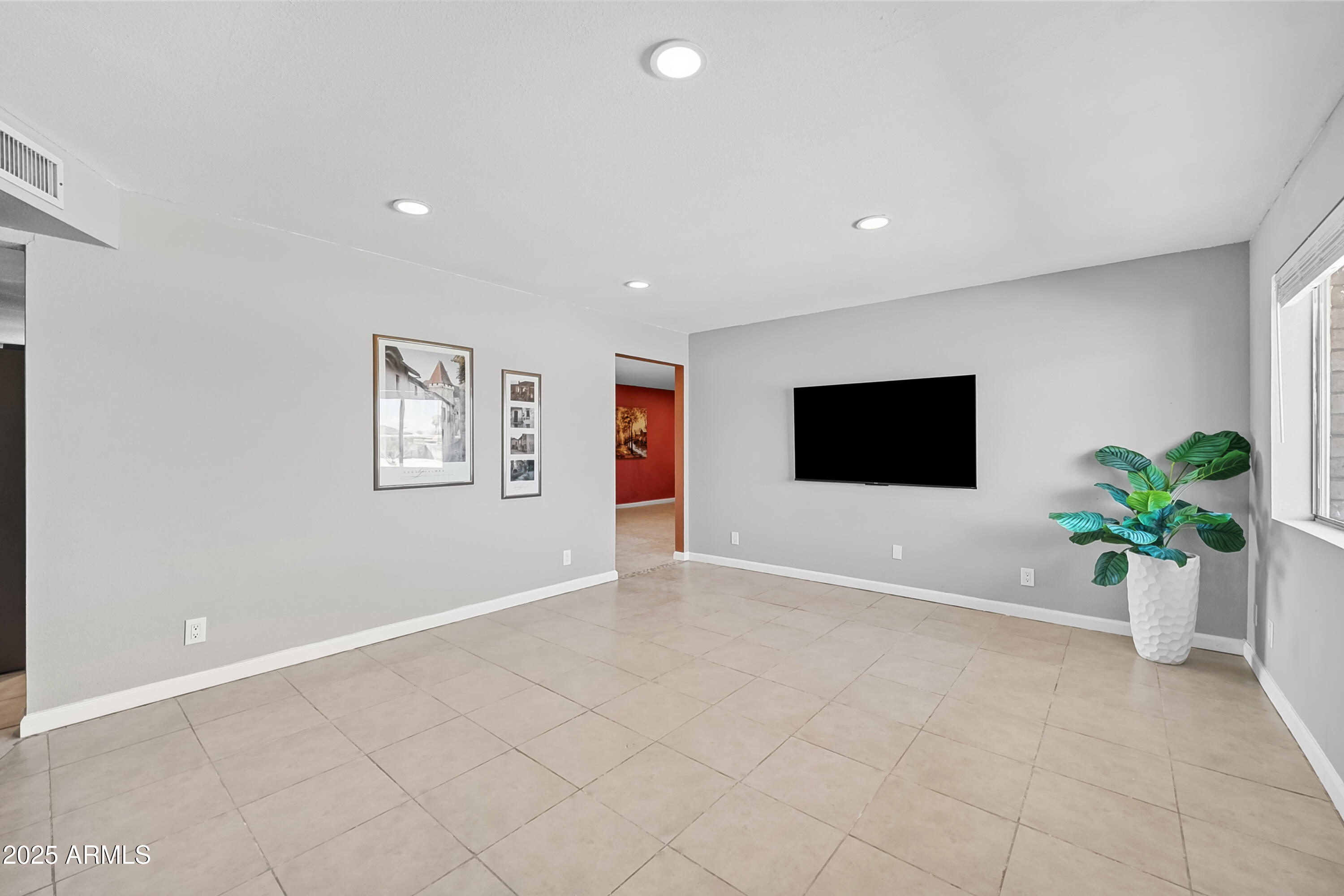 6545 E HEATHER Drive