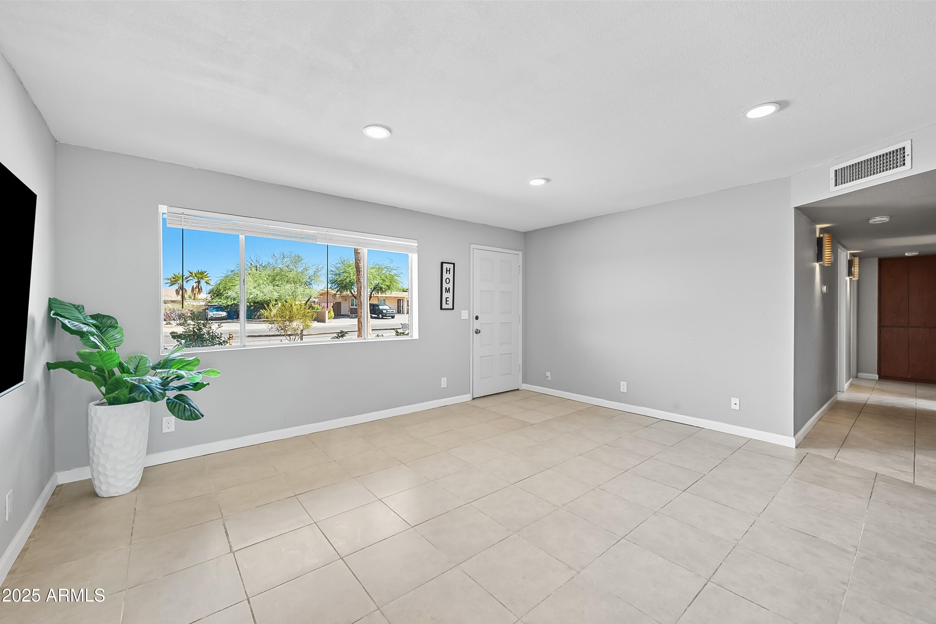 6545 E HEATHER Drive