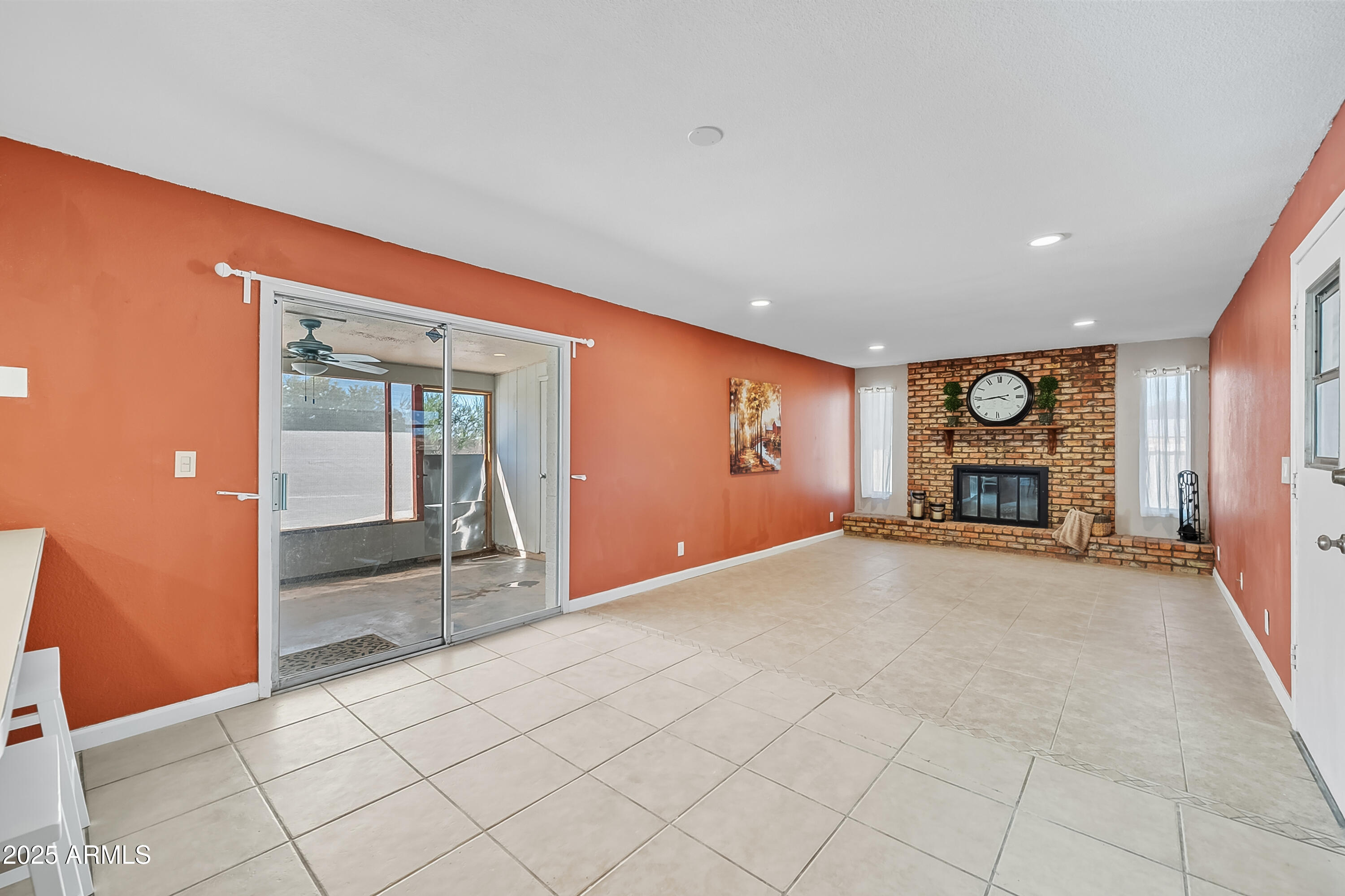 6545 E HEATHER Drive