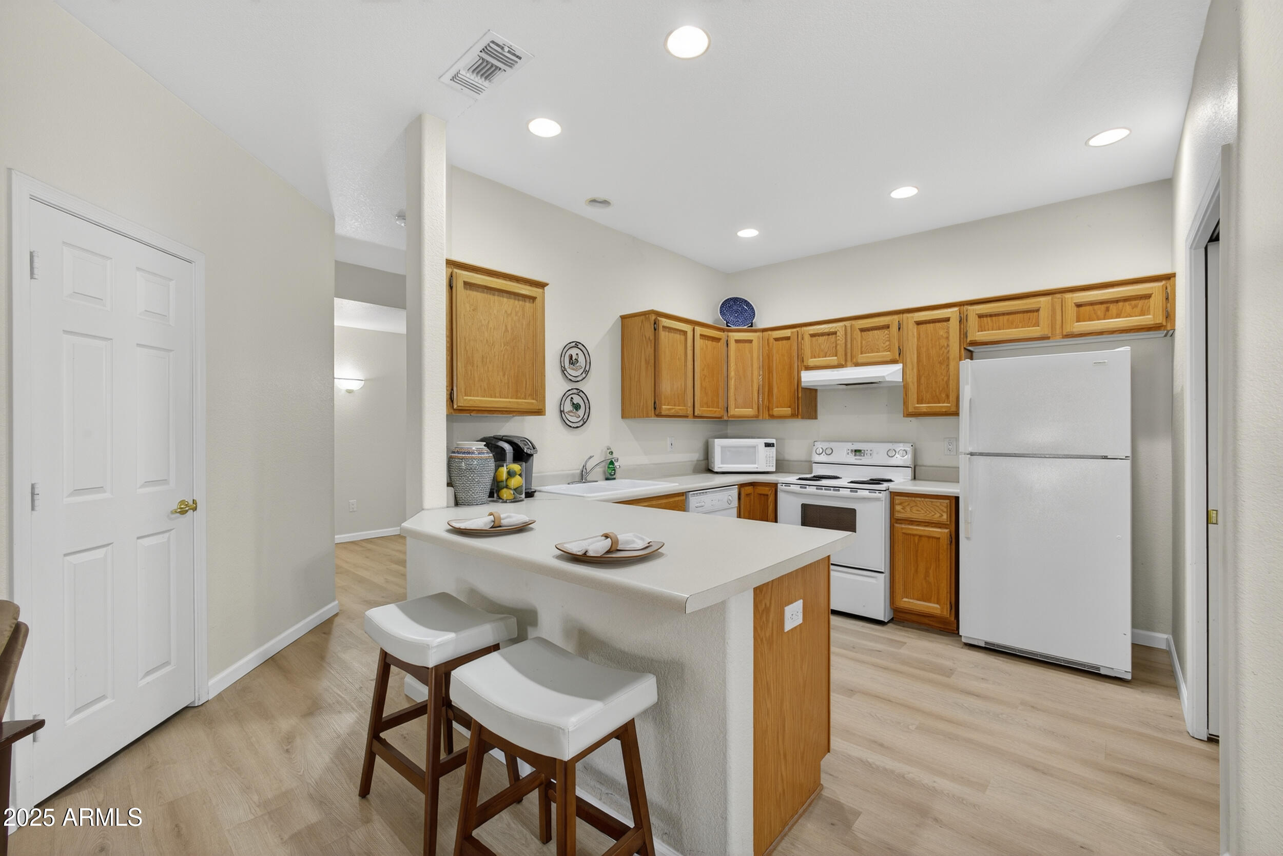 11360 E KEATS Avenue, 72