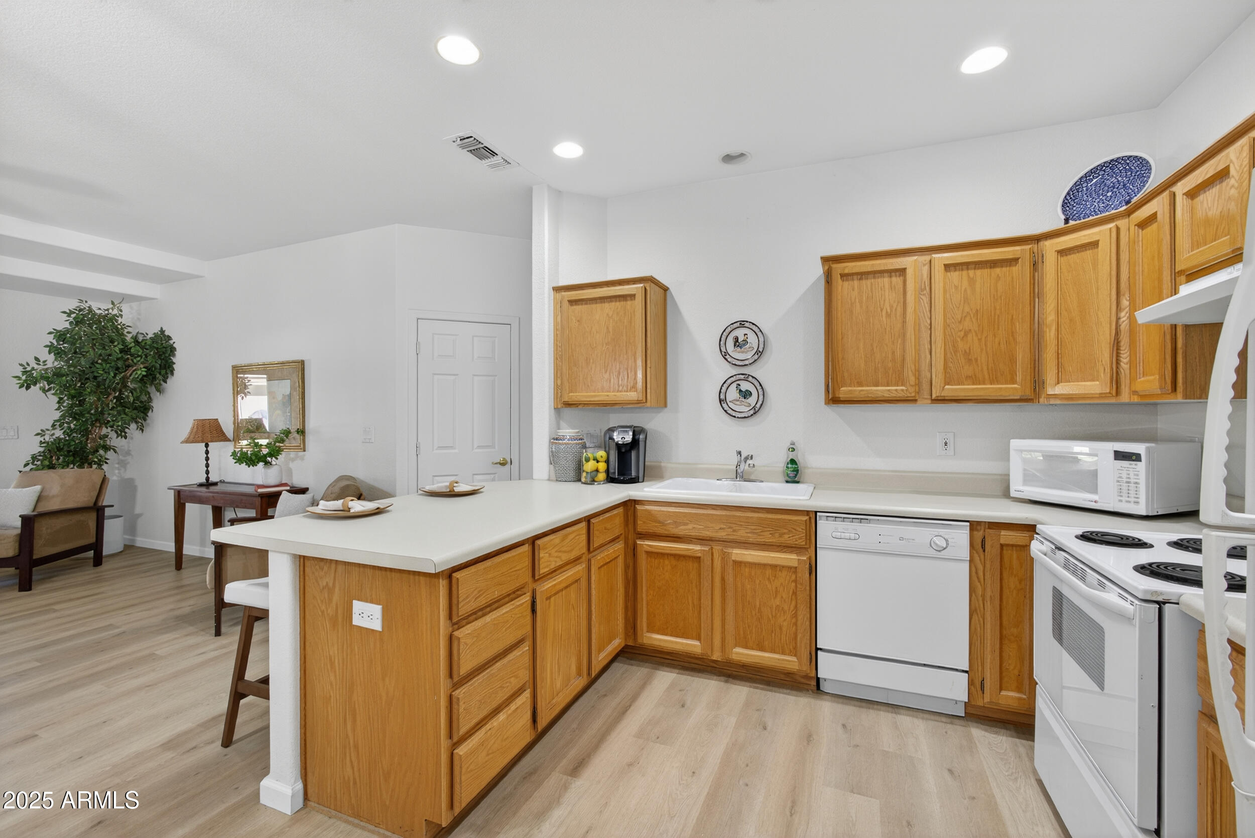 11360 E KEATS Avenue, 72