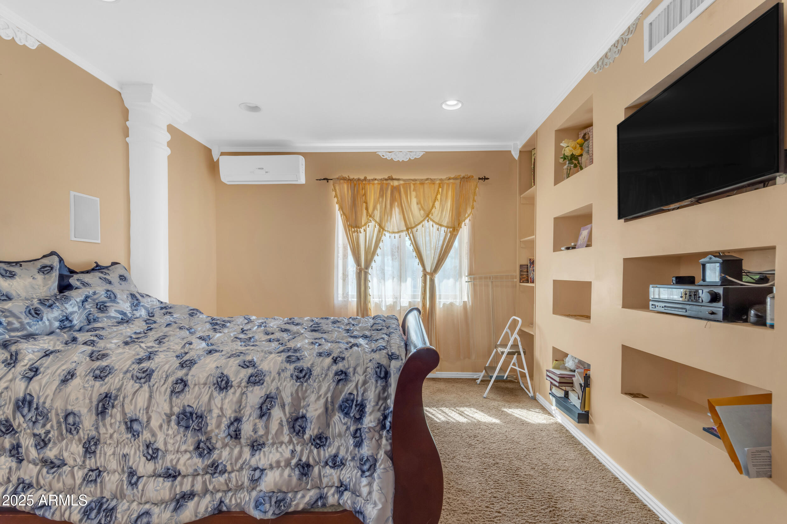 7131 E CHOLLA Street