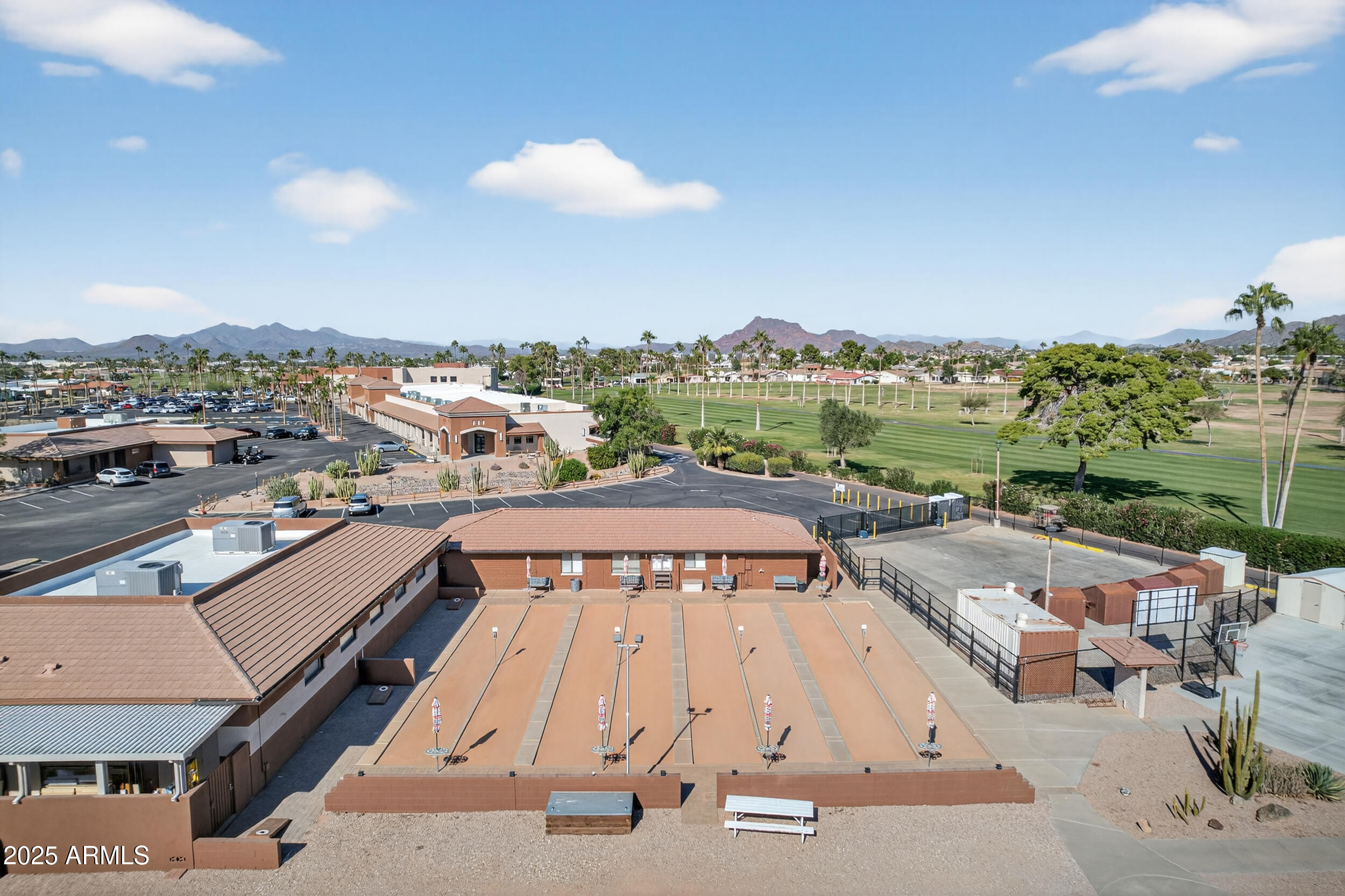 5807 E LEONORA Street