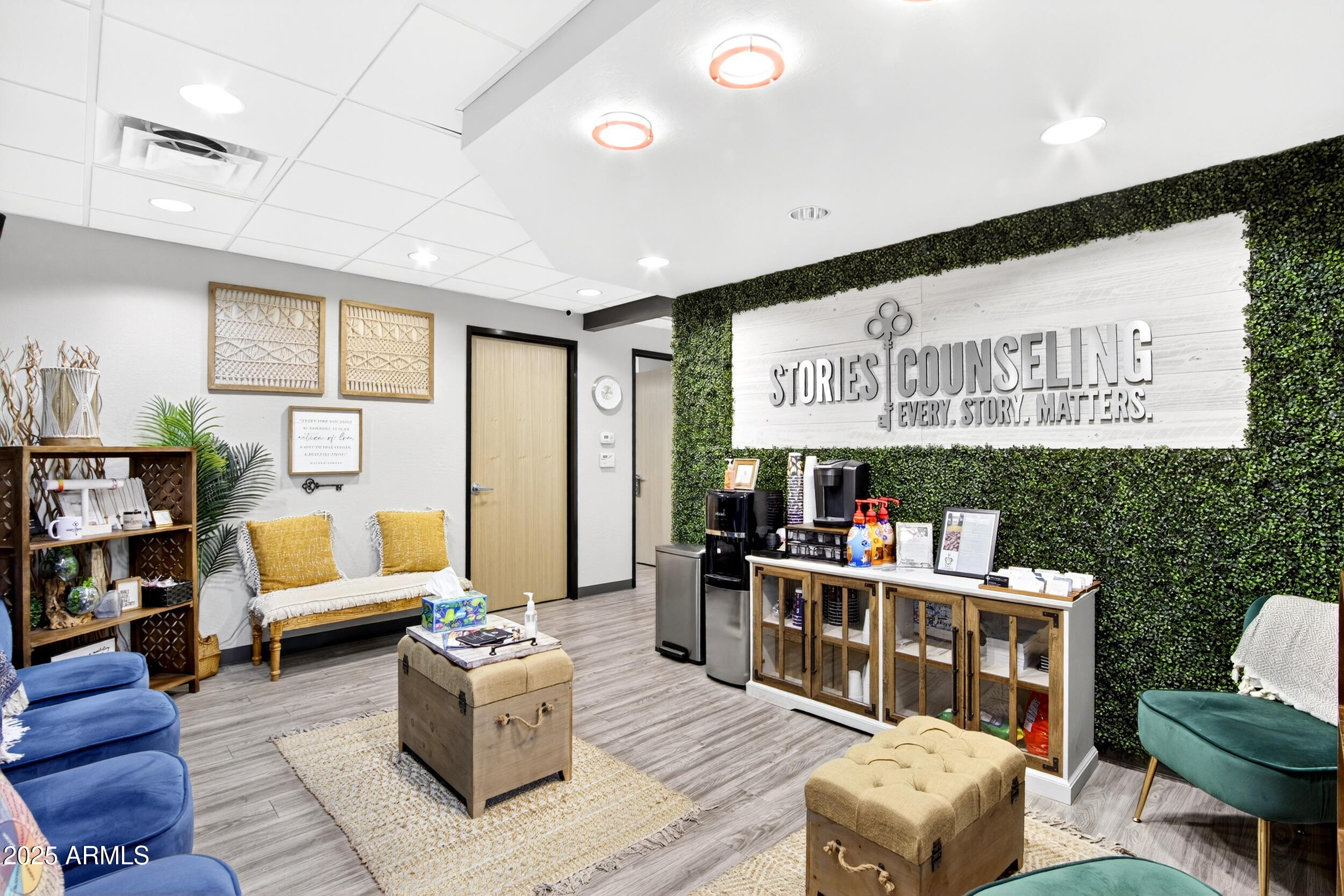 1631 E GUADALUPE Road 102