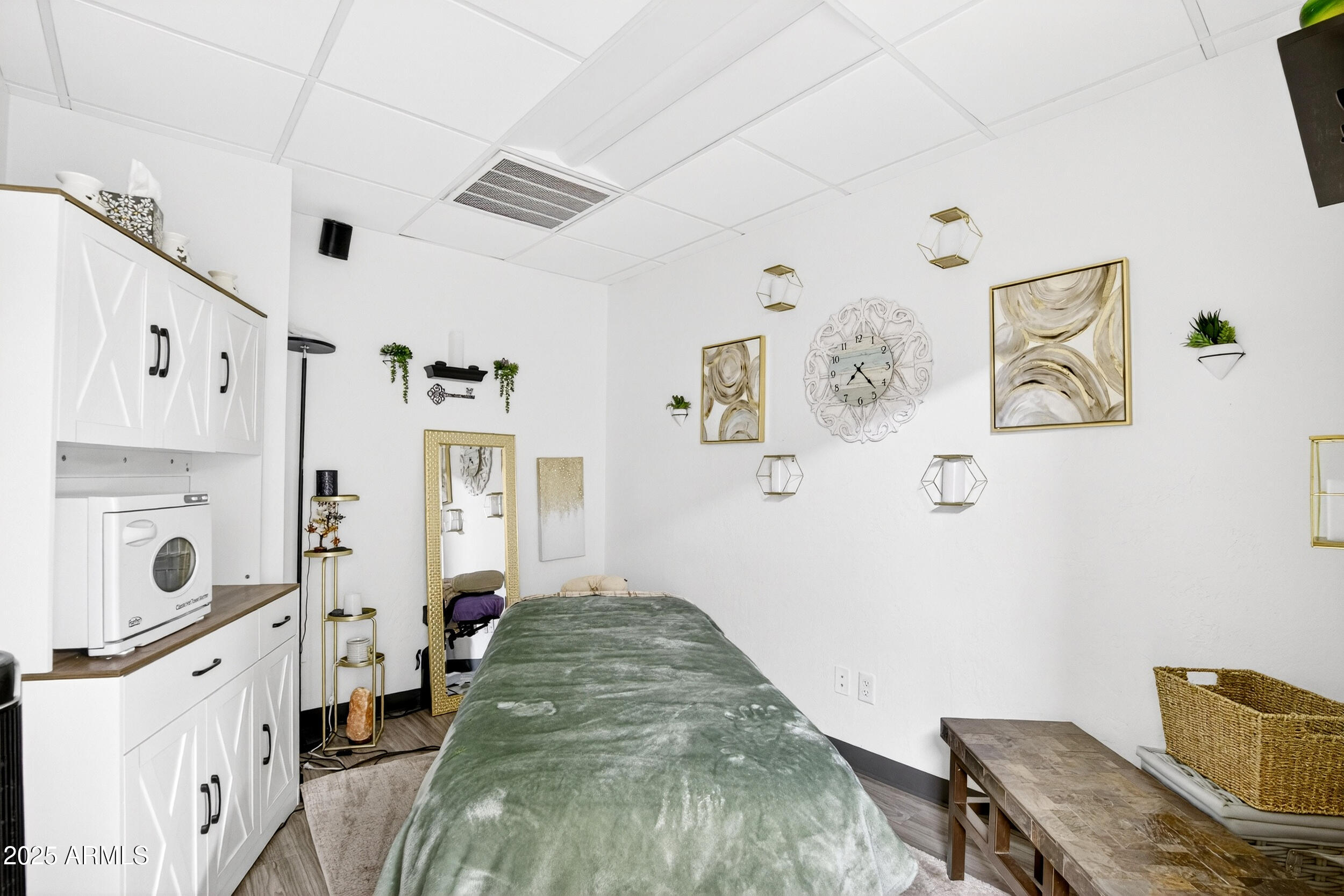 1631 E GUADALUPE Road 102