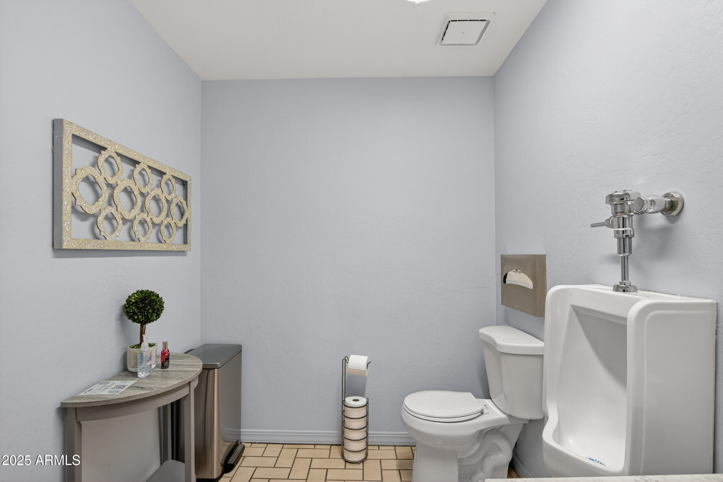 1631 E GUADALUPE Road 102