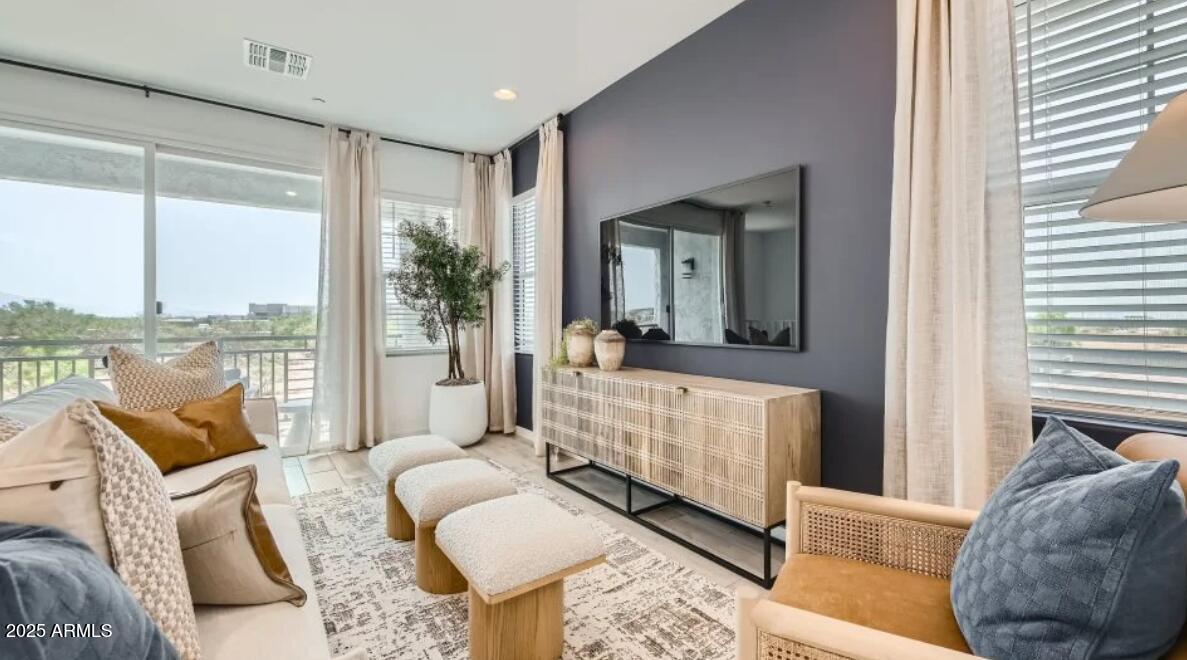 8149 E PETUNIA Avenue 1091