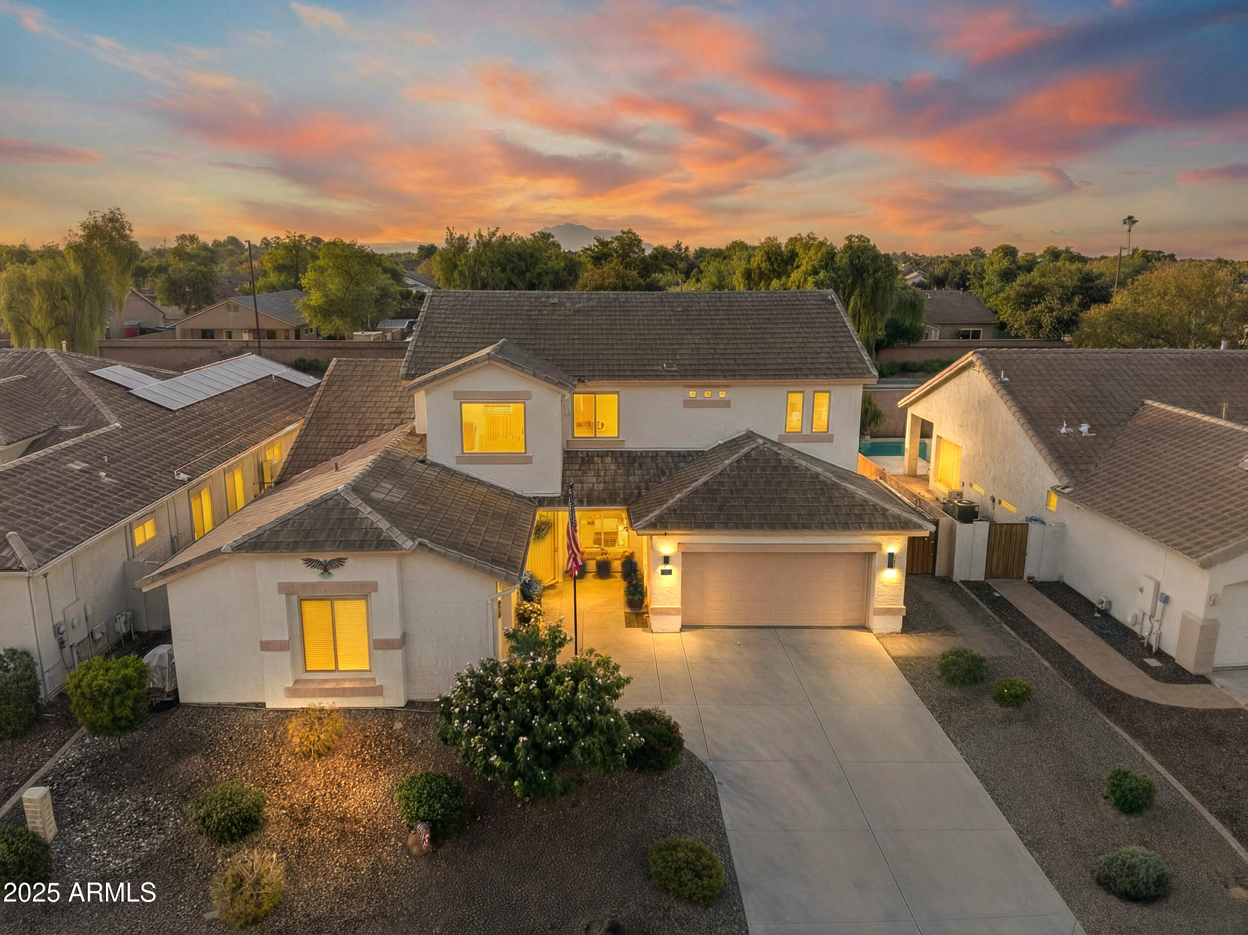 3529 E LOWELL Avenue