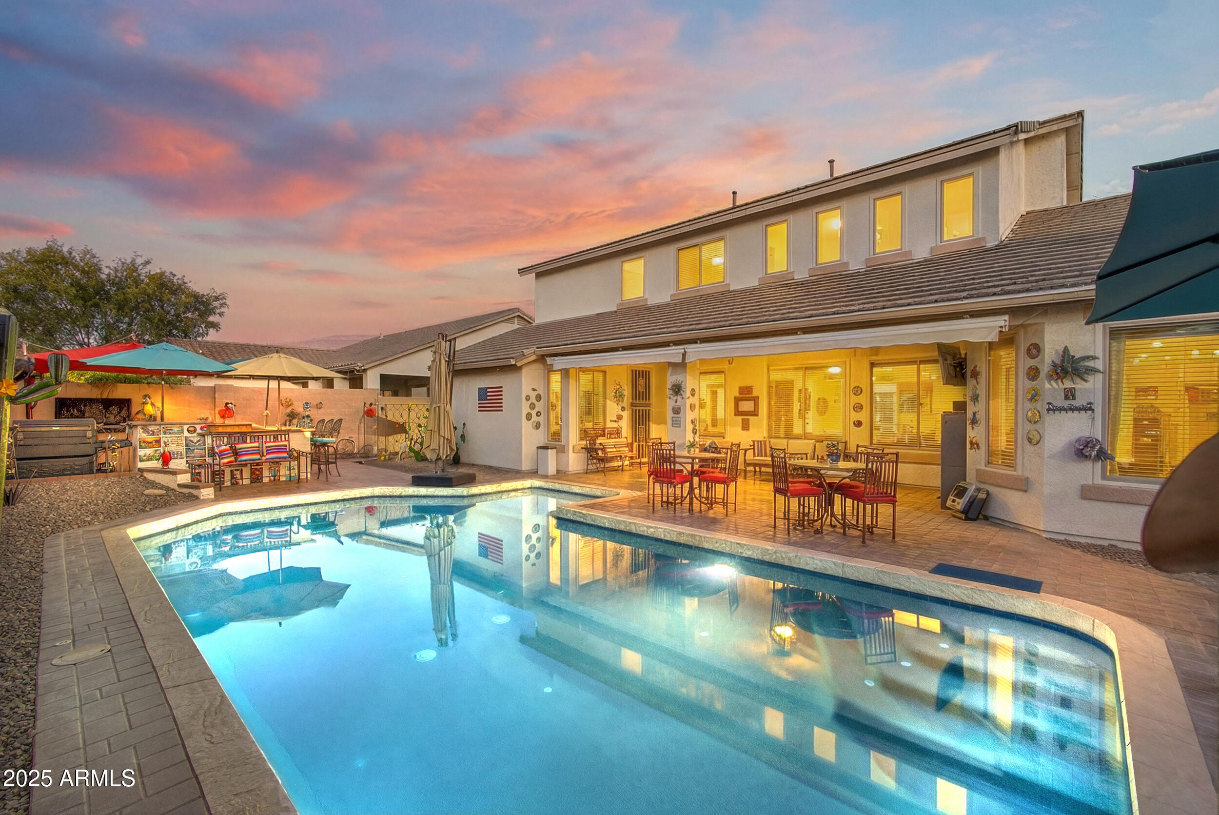 3529 E LOWELL Avenue